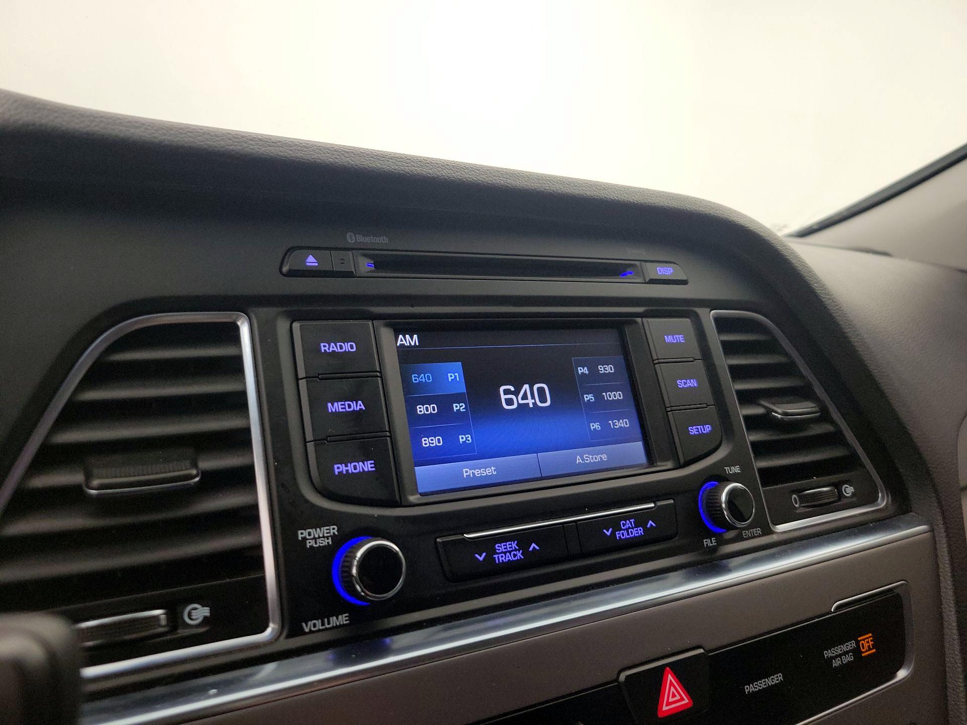 Thumbnail: 2016 Hyundai Sonata - 15
