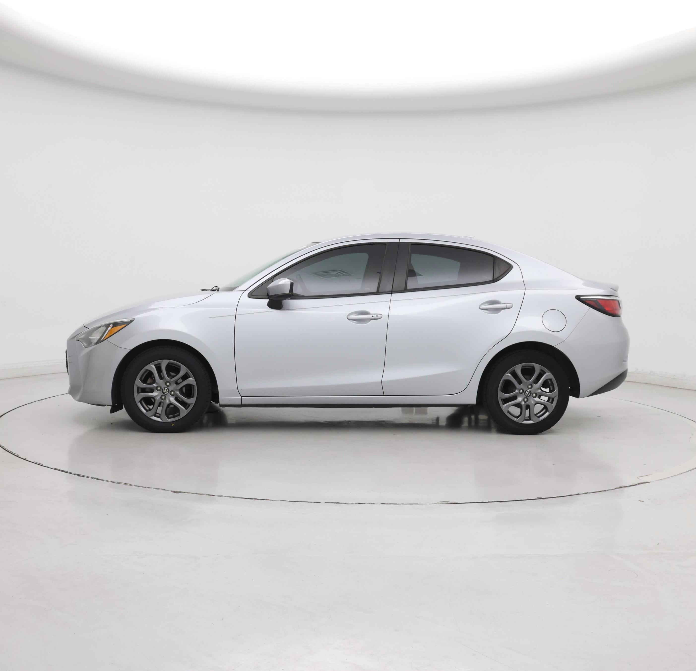 Thumbnail: 2020 Toyota Yaris - 3