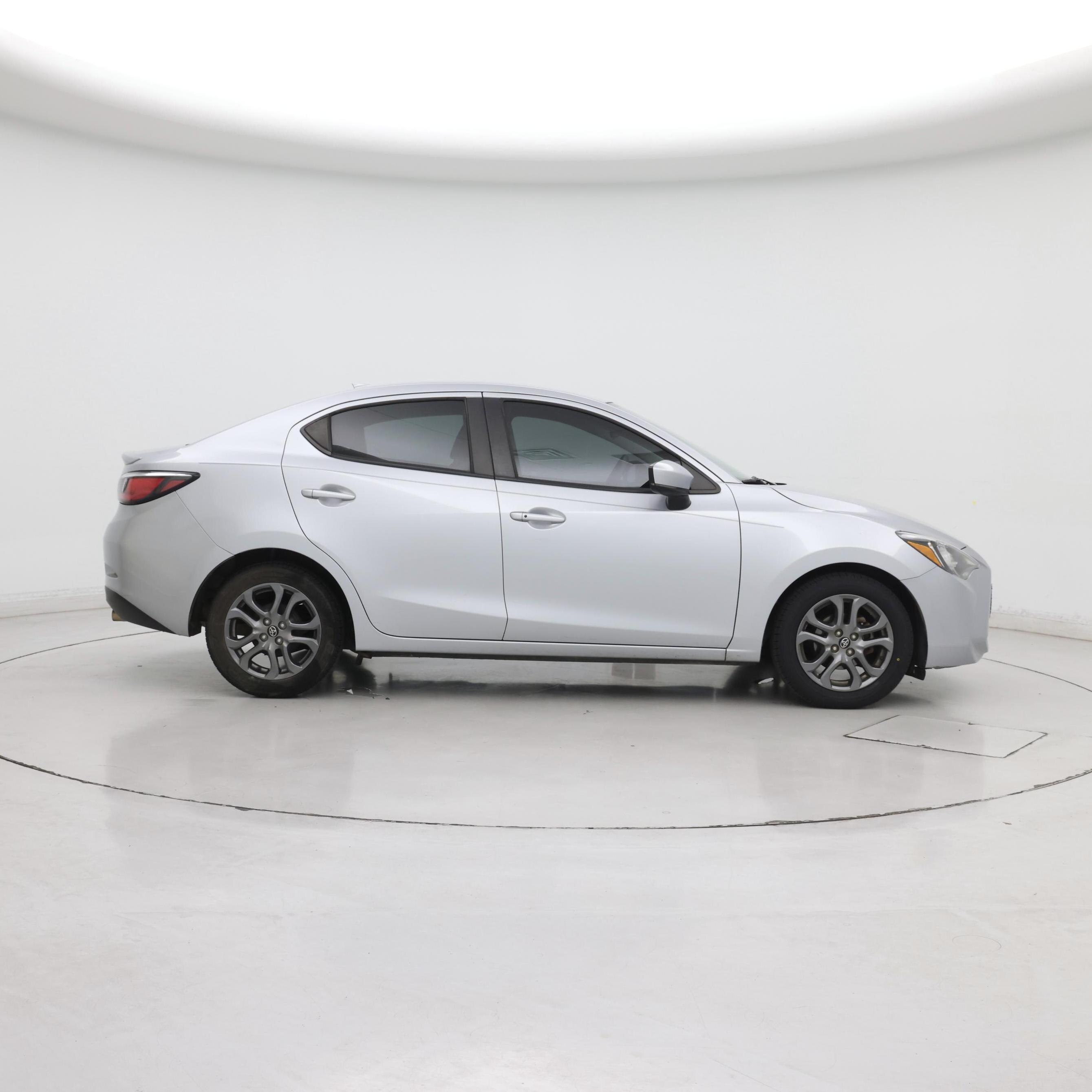 Thumbnail: 2020 Toyota Yaris - 7