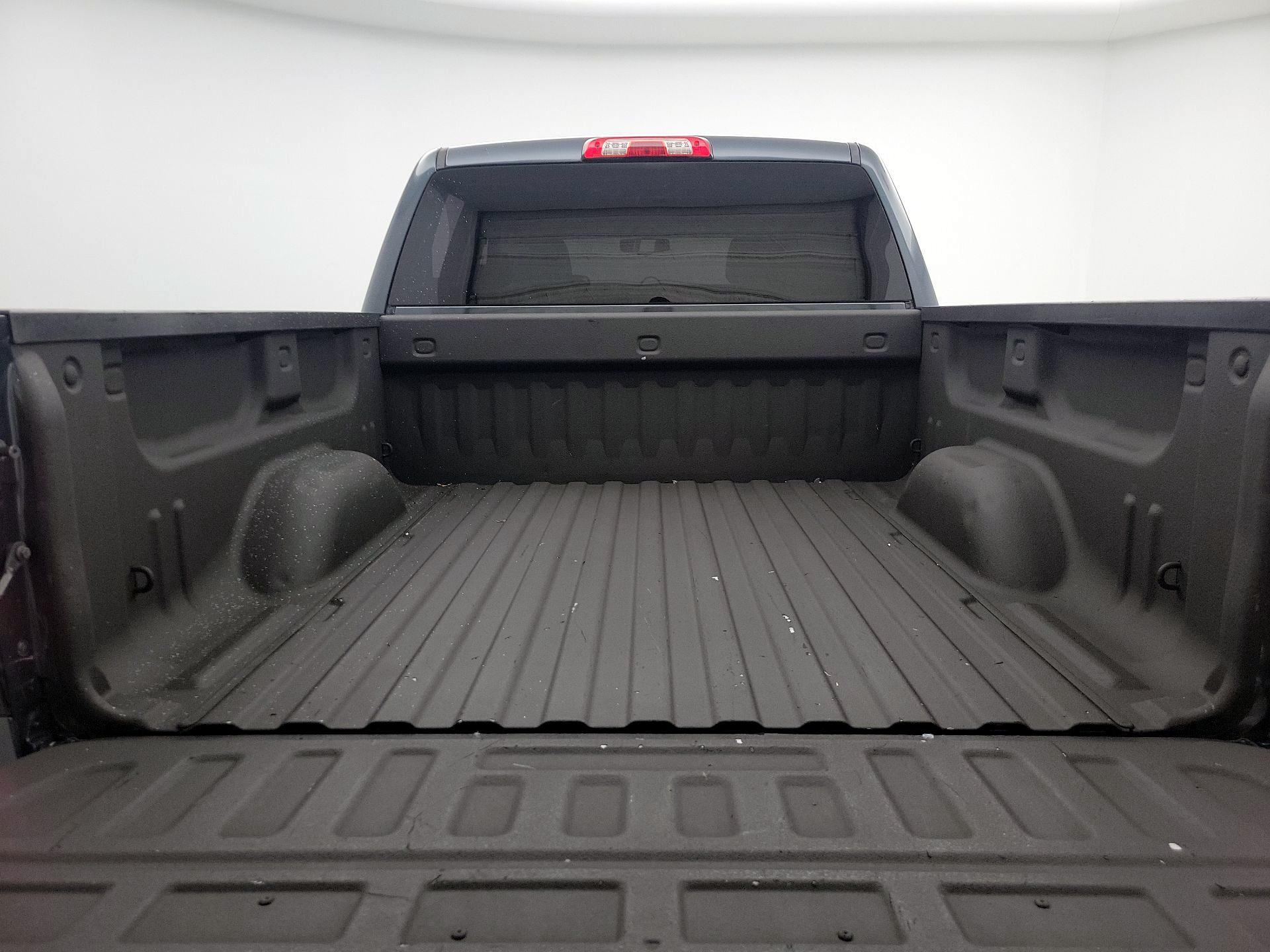 Thumbnail: 2017 Chevrolet Silverado 1500 - 20