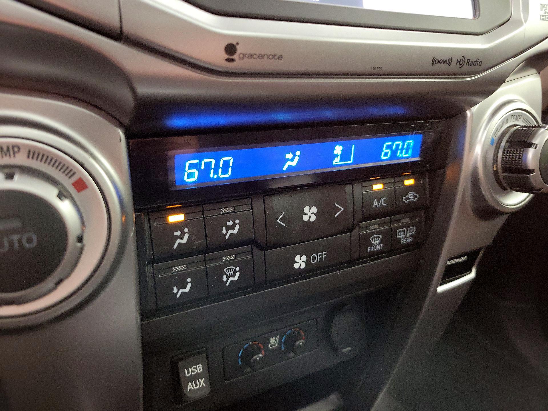 Thumbnail: 2016 Toyota 4Runner - 17