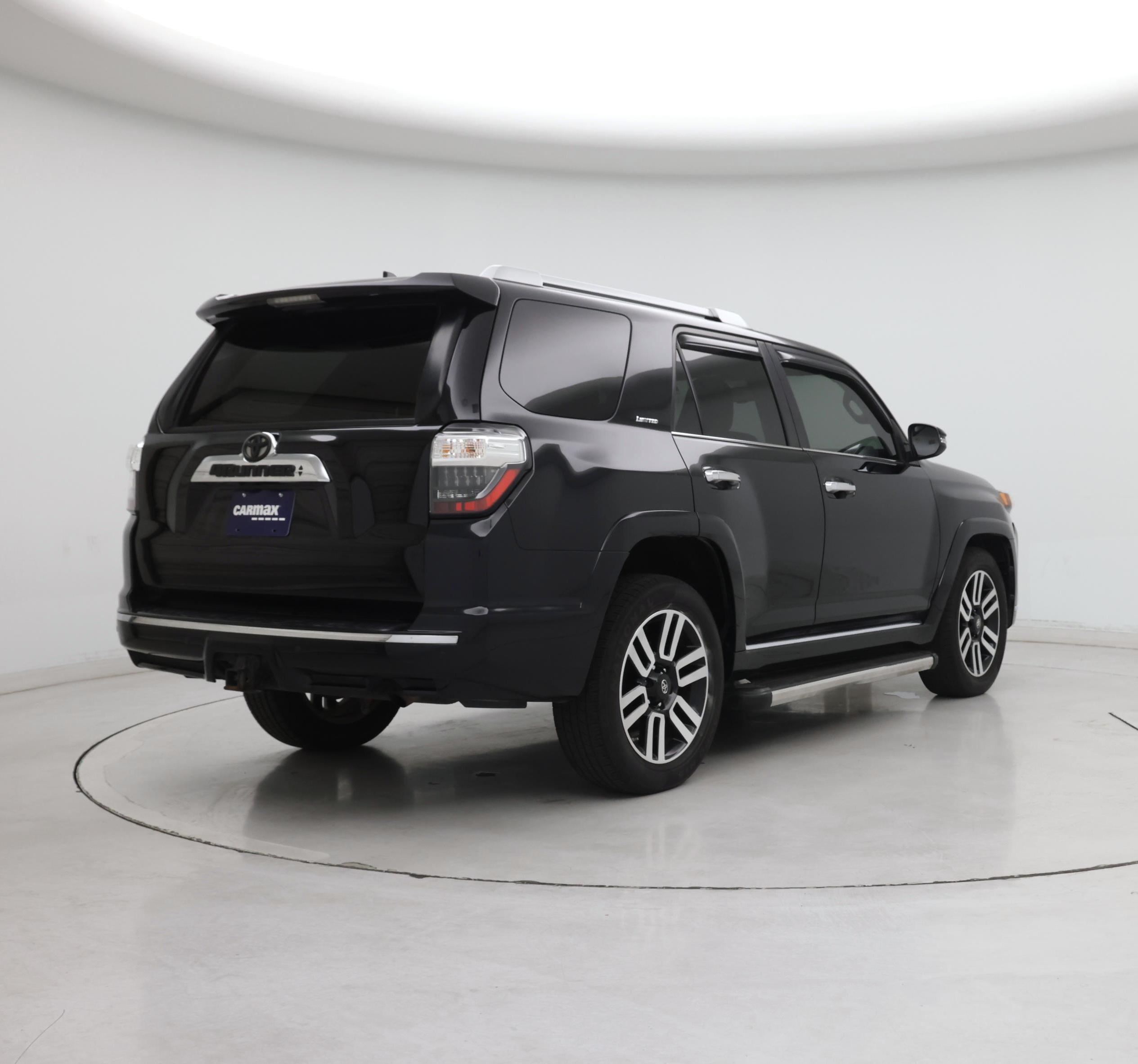 Thumbnail: 2016 Toyota 4Runner - 8