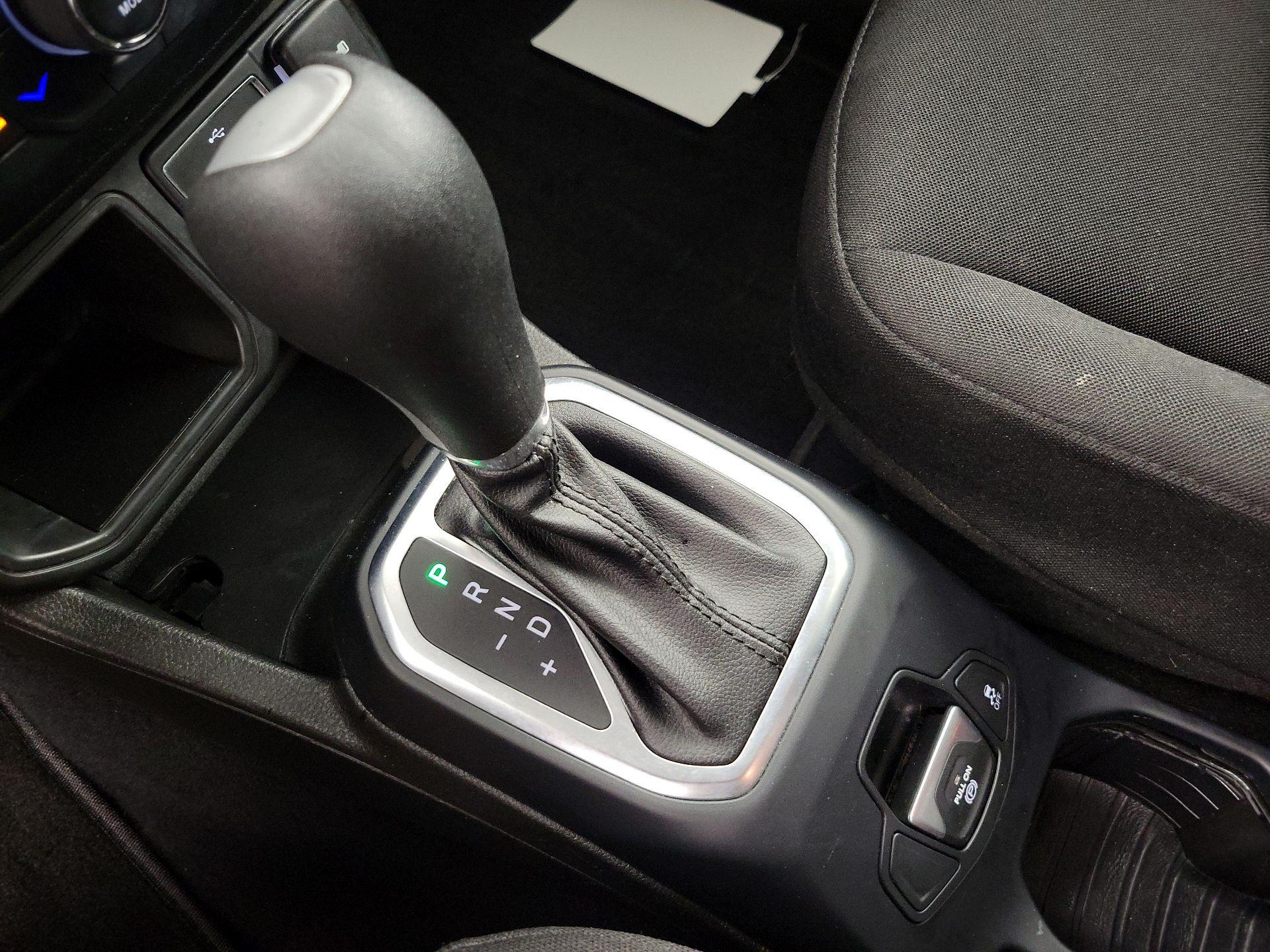 Thumbnail: 2021 Jeep Renegade - 17