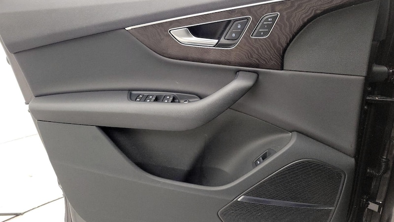 2021 Audi Q7 Premium Plus 12