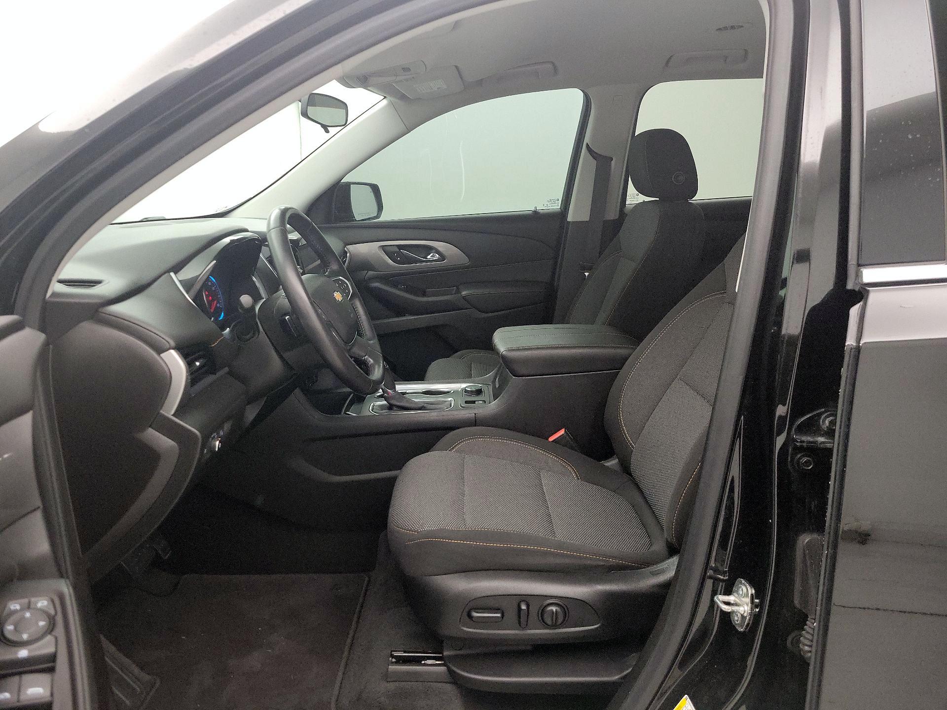Thumbnail: 2019 Chevrolet Traverse - 11