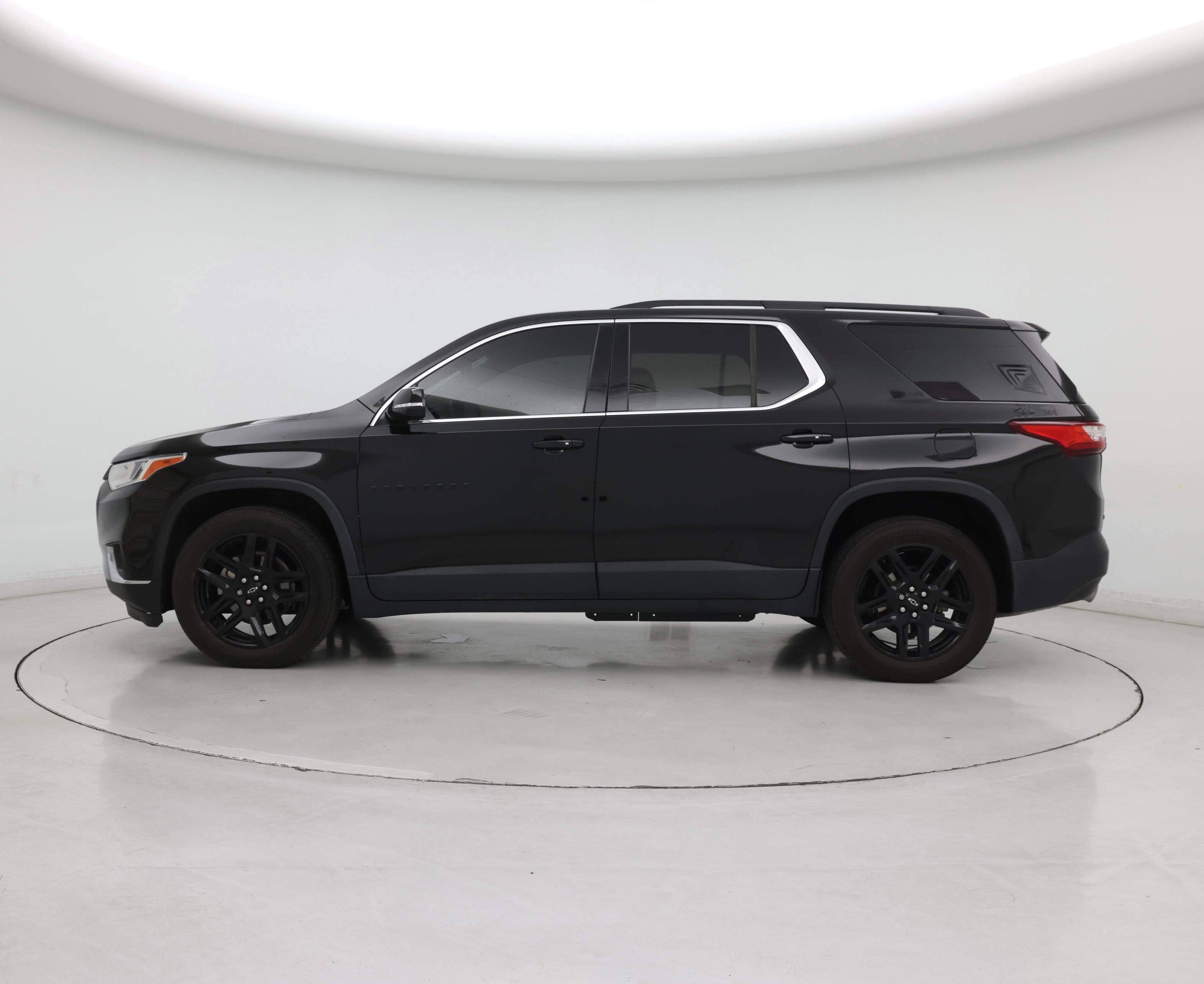 Thumbnail: 2019 Chevrolet Traverse - 3