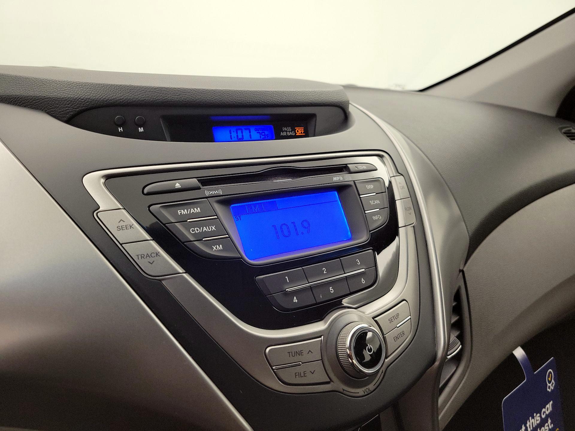 Thumbnail: 2013 Hyundai Elantra - 15