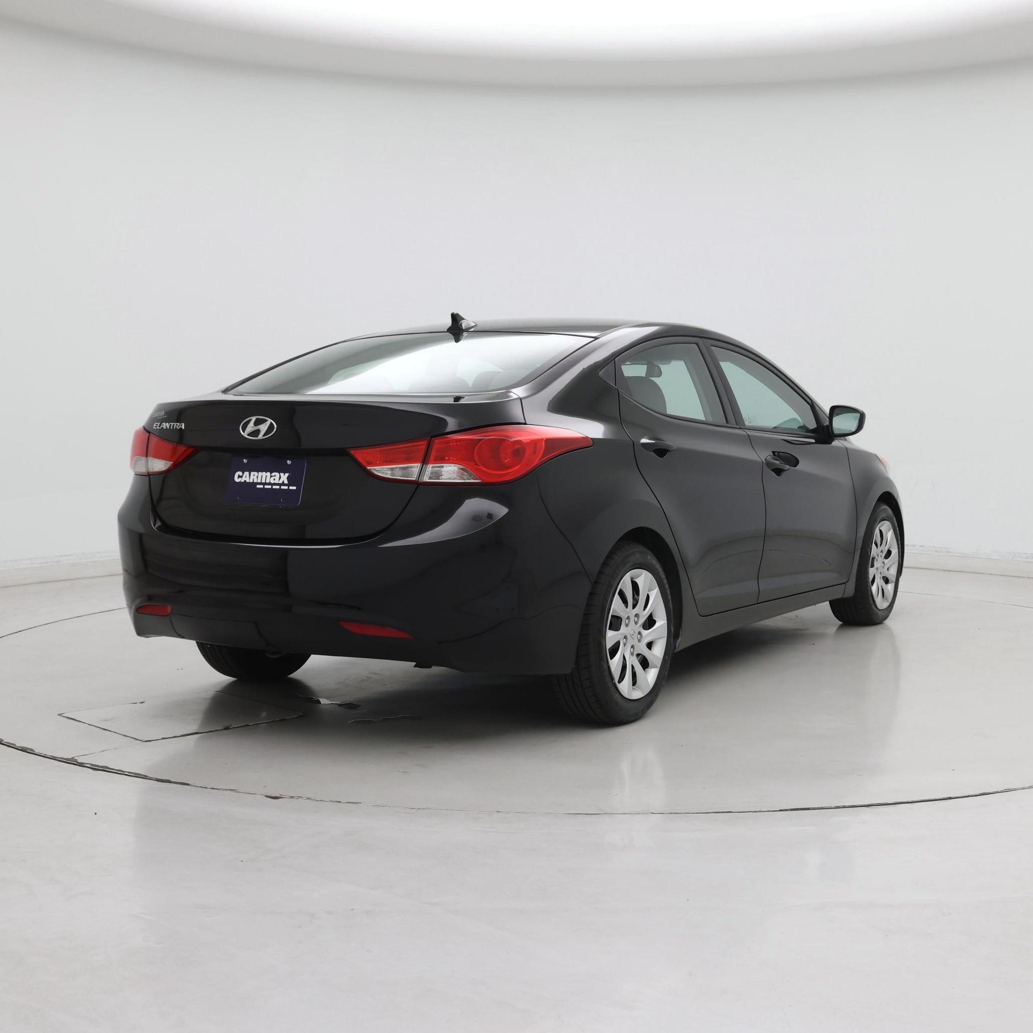 Thumbnail: 2013 Hyundai Elantra - 8