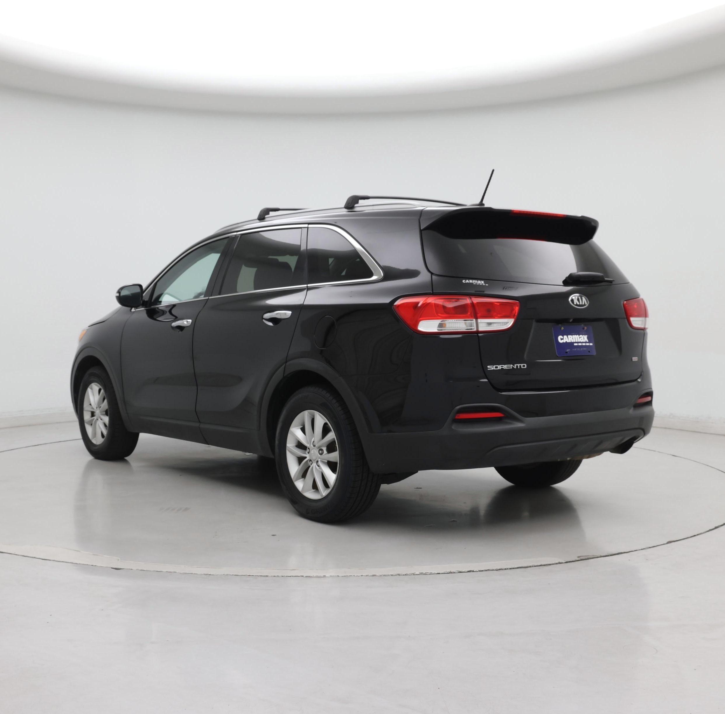 Thumbnail: 2017 Kia Sorento - 2
