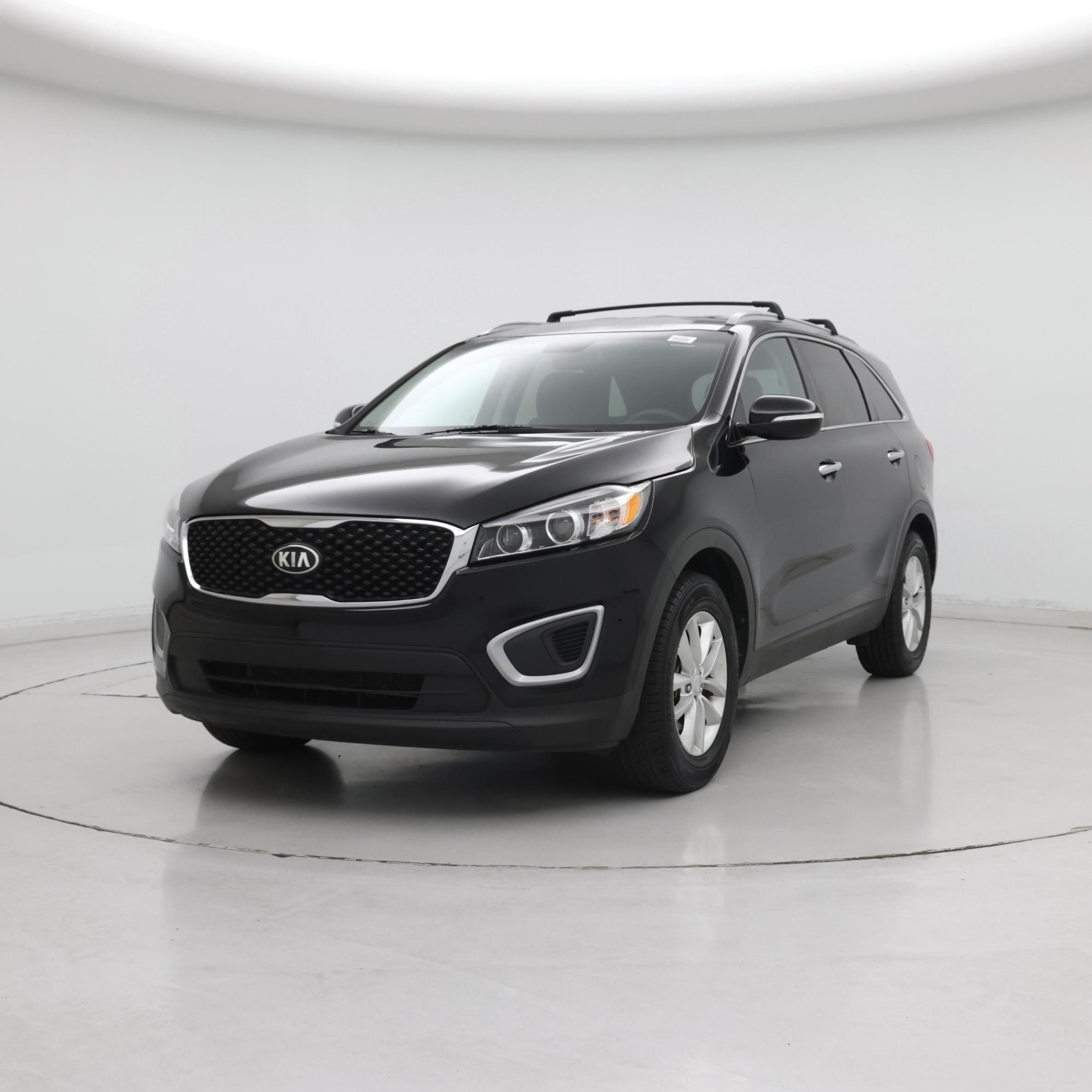 Thumbnail: 2017 Kia Sorento - 4