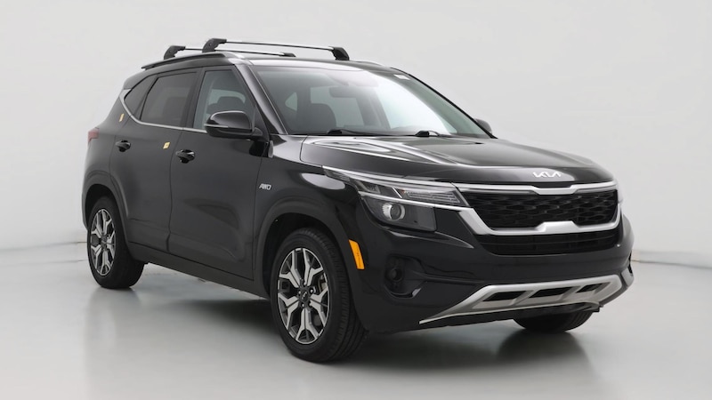 2022 Kia Seltos EX Hero Image