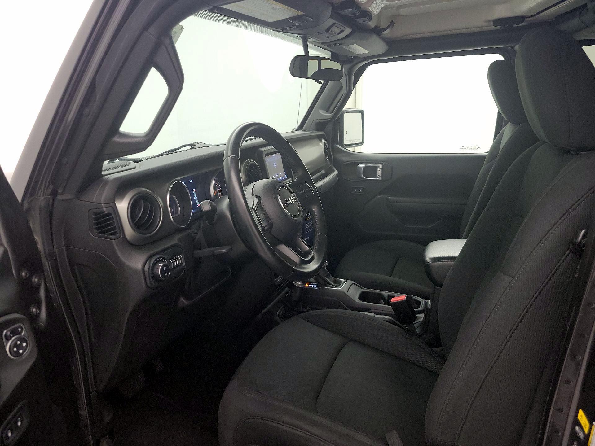 Thumbnail: 2021 Jeep Gladiator - 11