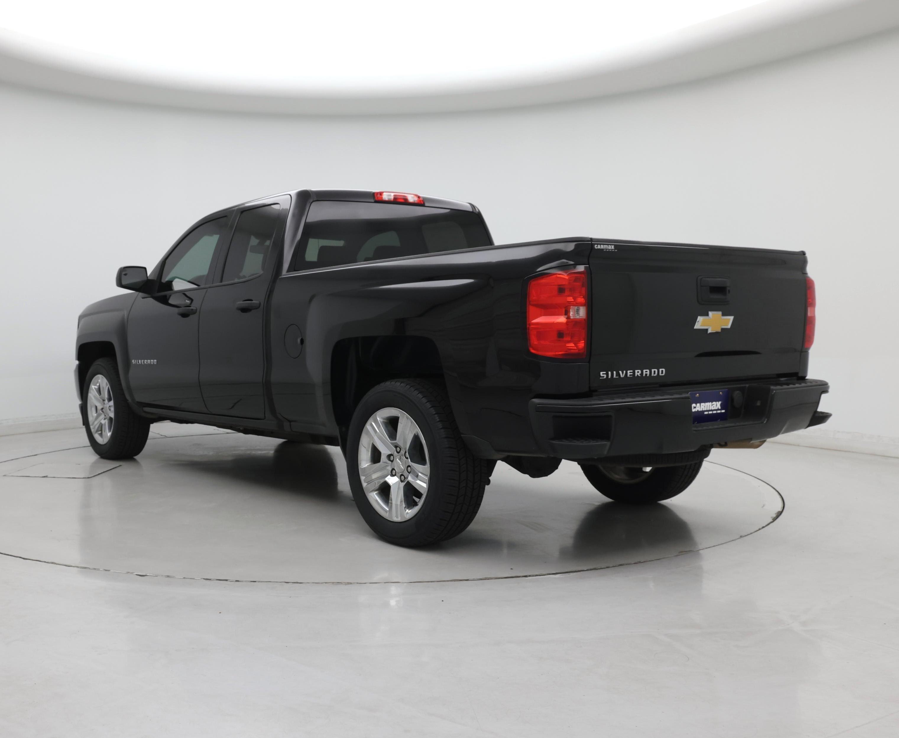 Thumbnail: 2017 Chevrolet Silverado 1500 - 2