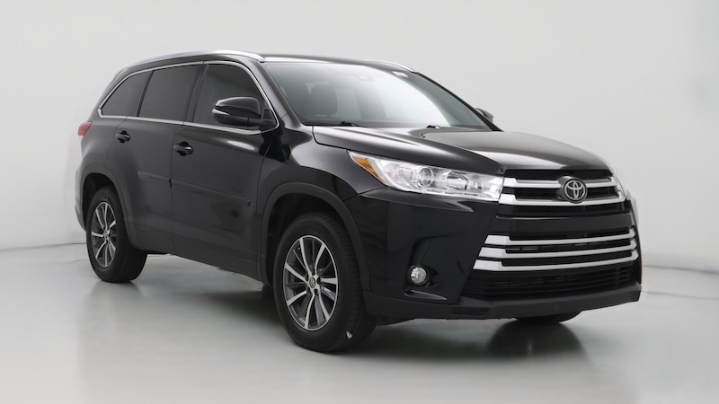 2019 Toyota Highlander XLE Hero Image