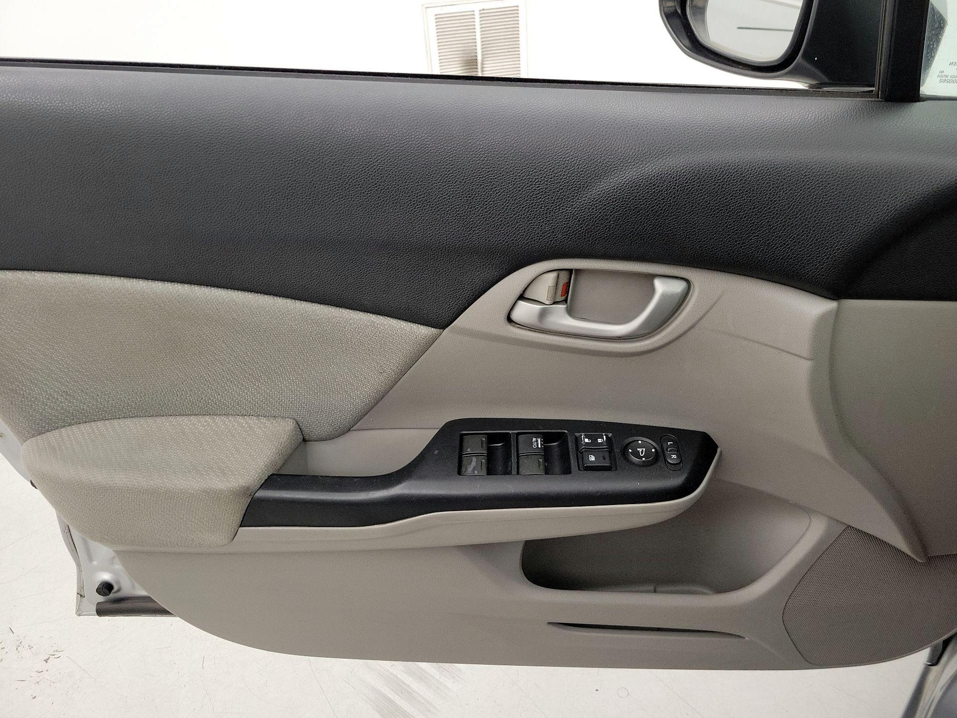 Thumbnail: 2013 Honda Civic - 12