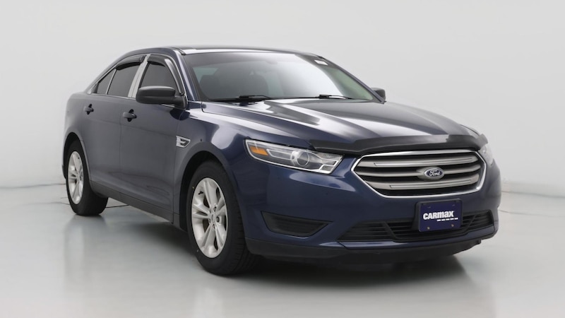 2017 Ford Taurus SE Hero Image