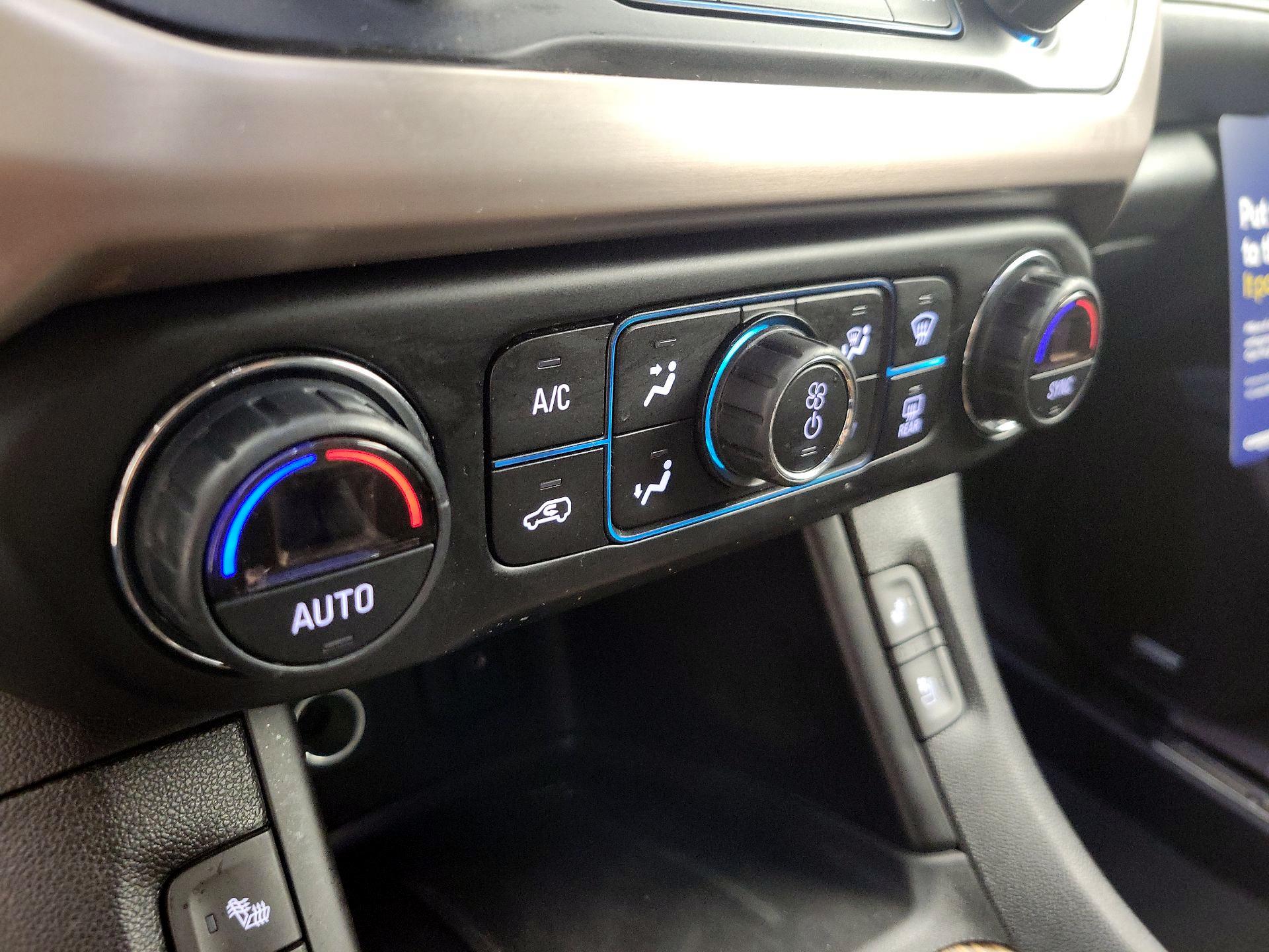 Thumbnail: 2019 GMC Acadia - 17