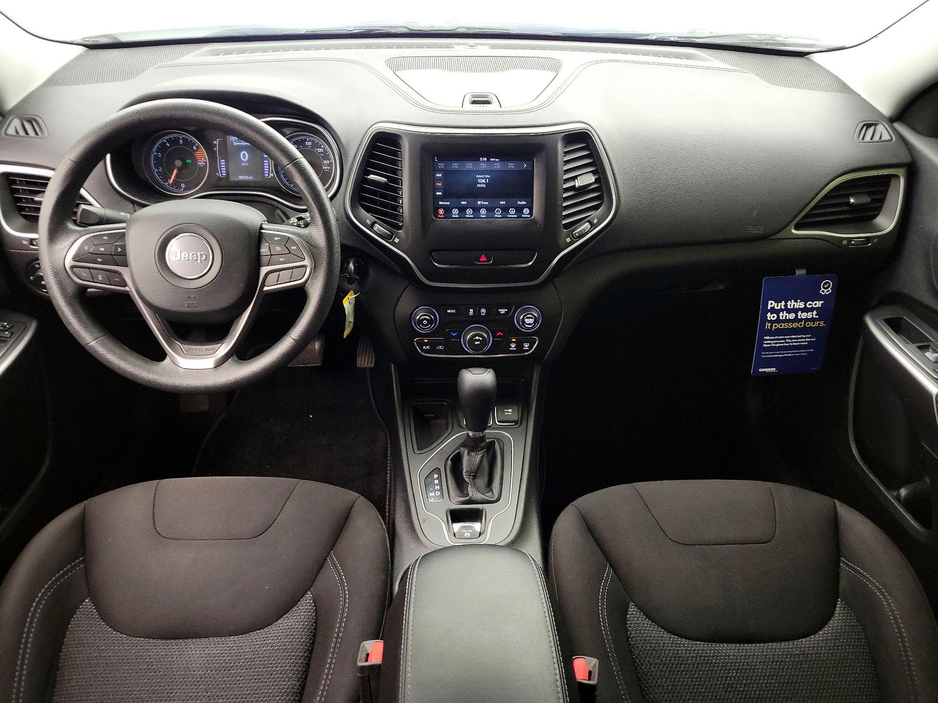 Thumbnail: 2019 Jeep Cherokee - 9