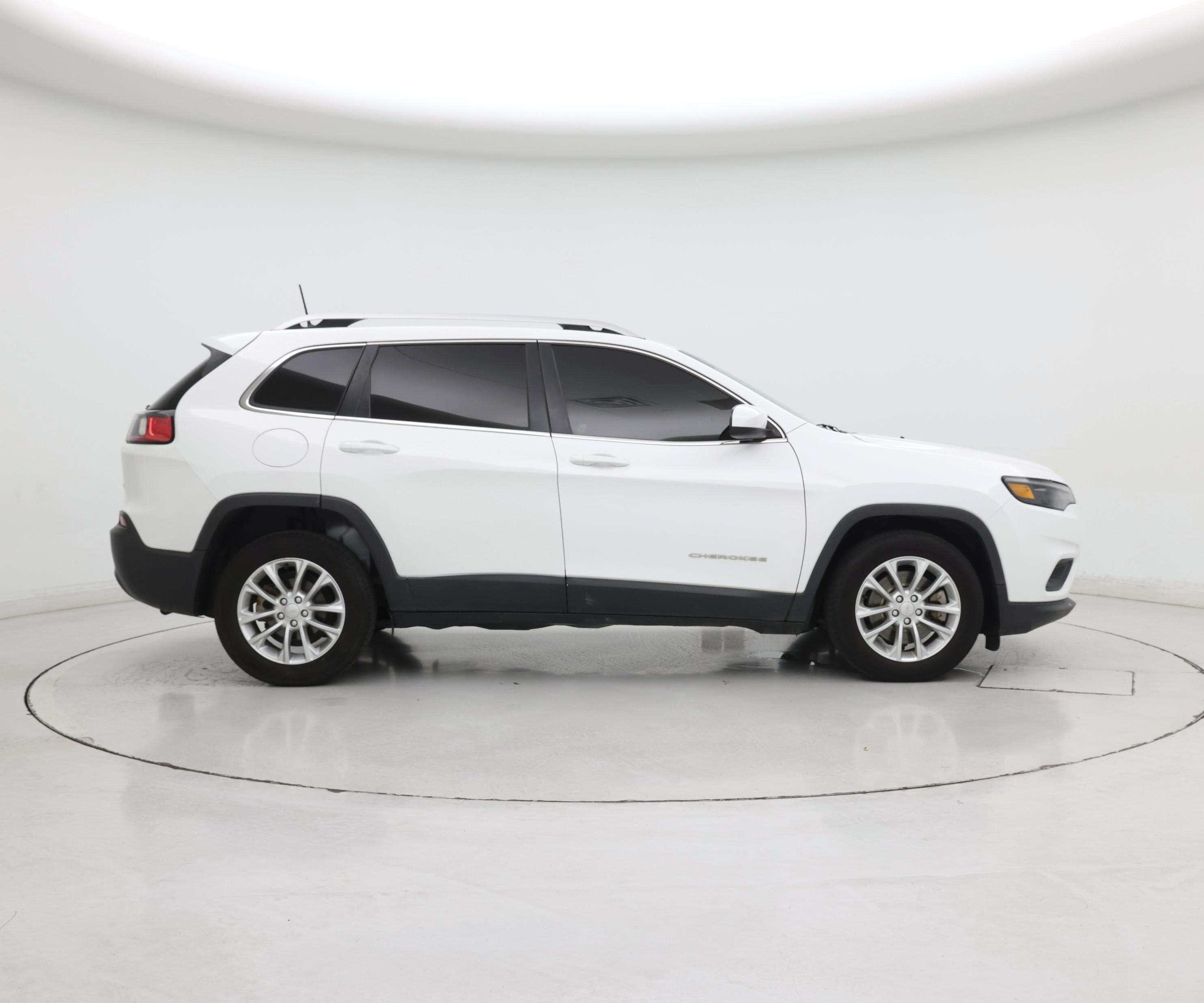 Thumbnail: 2019 Jeep Cherokee - 7