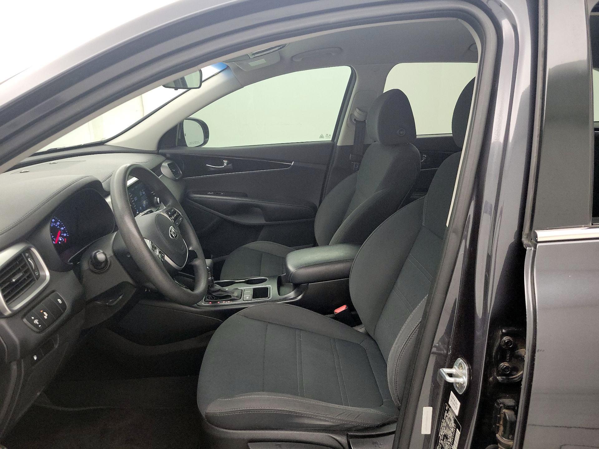 Thumbnail: 2019 Kia Sorento - 11