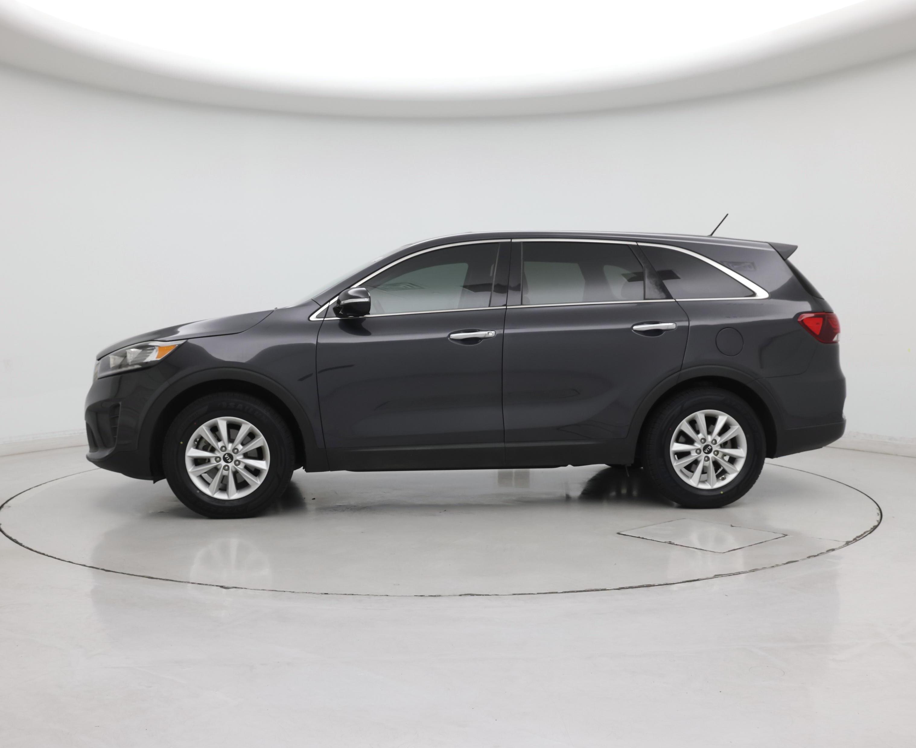 Thumbnail: 2019 Kia Sorento - 3