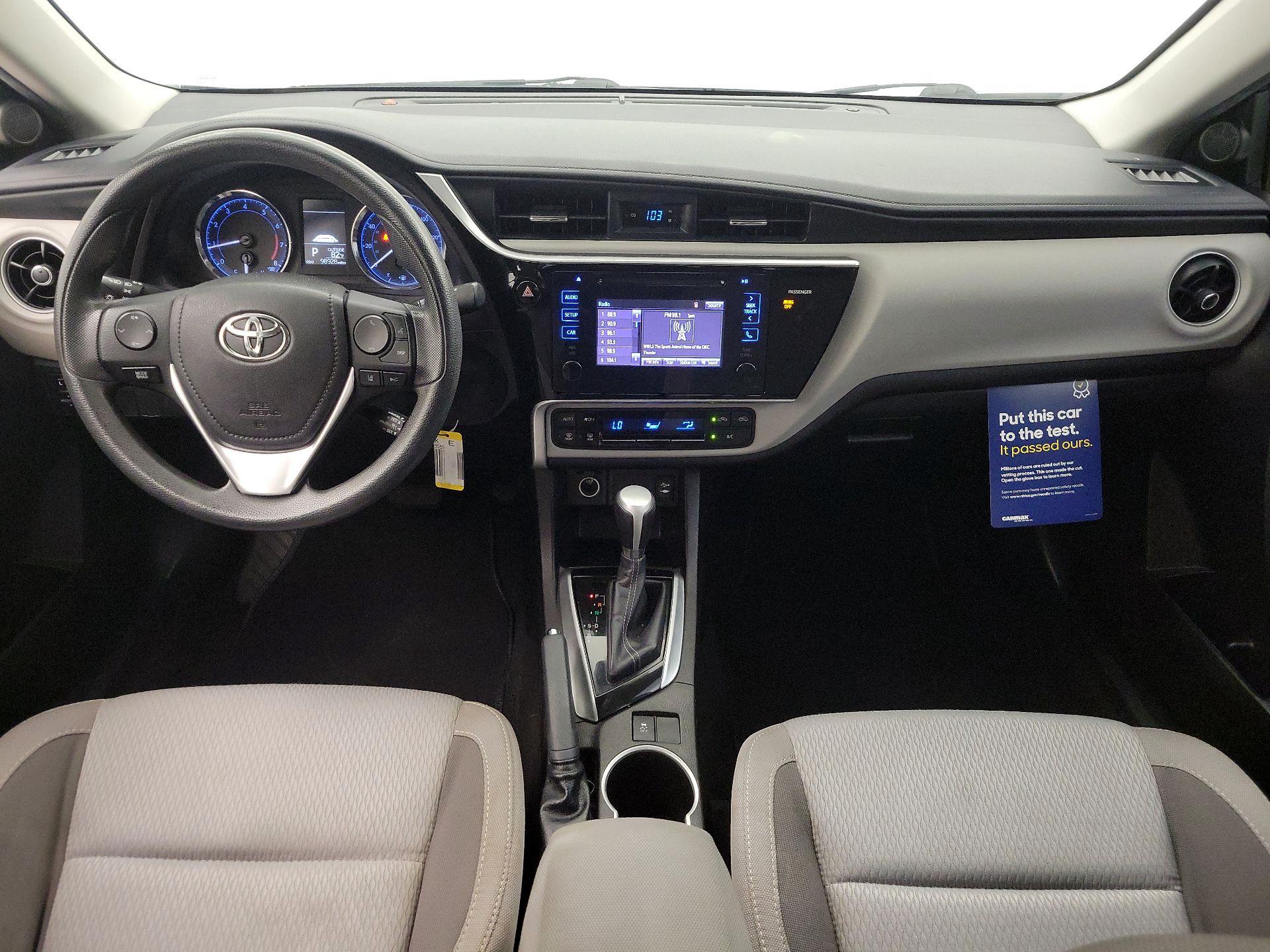 Thumbnail: 2017 Toyota Corolla - 9