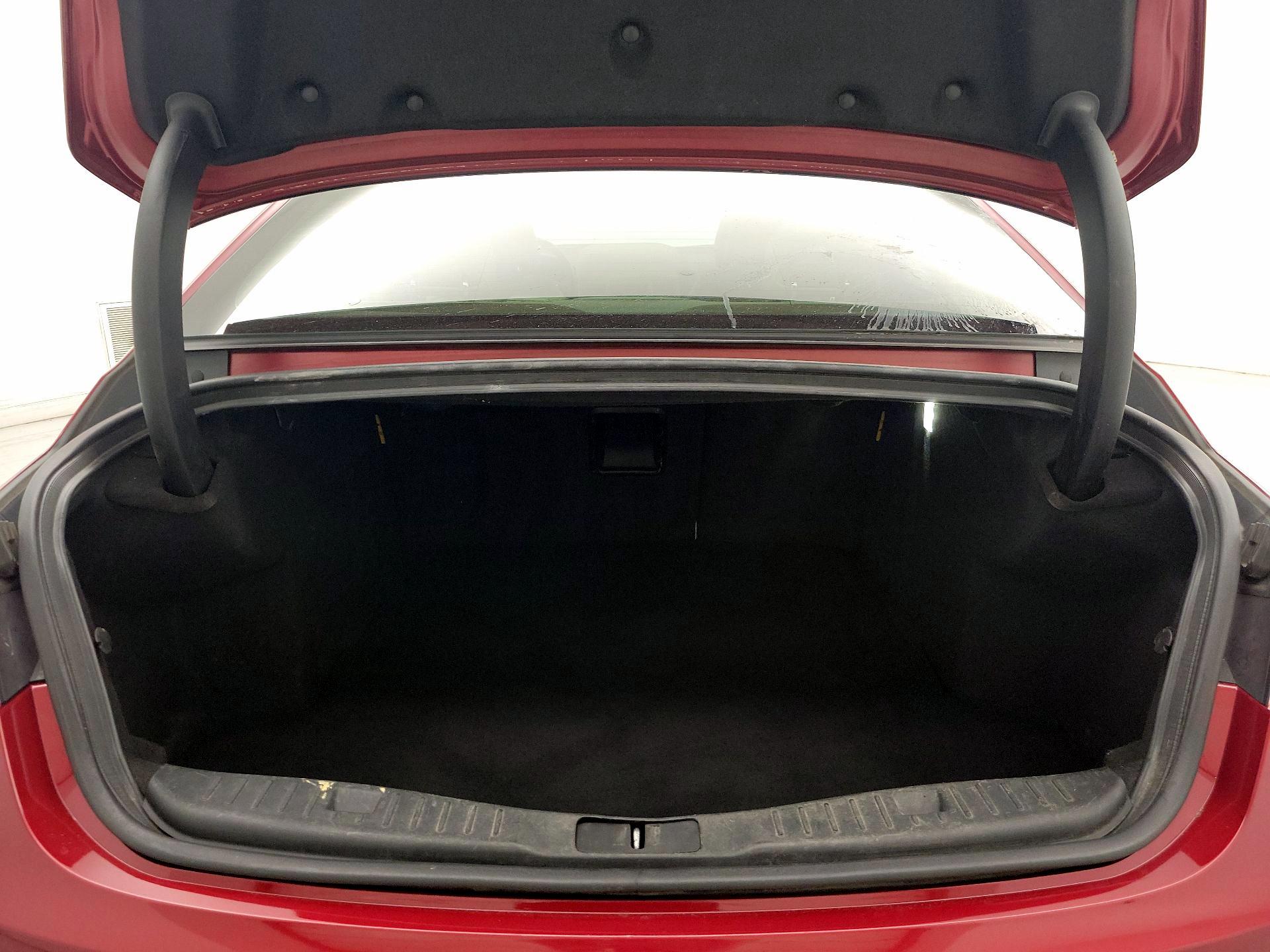 Thumbnail: 2014 Lincoln MKZ - 20