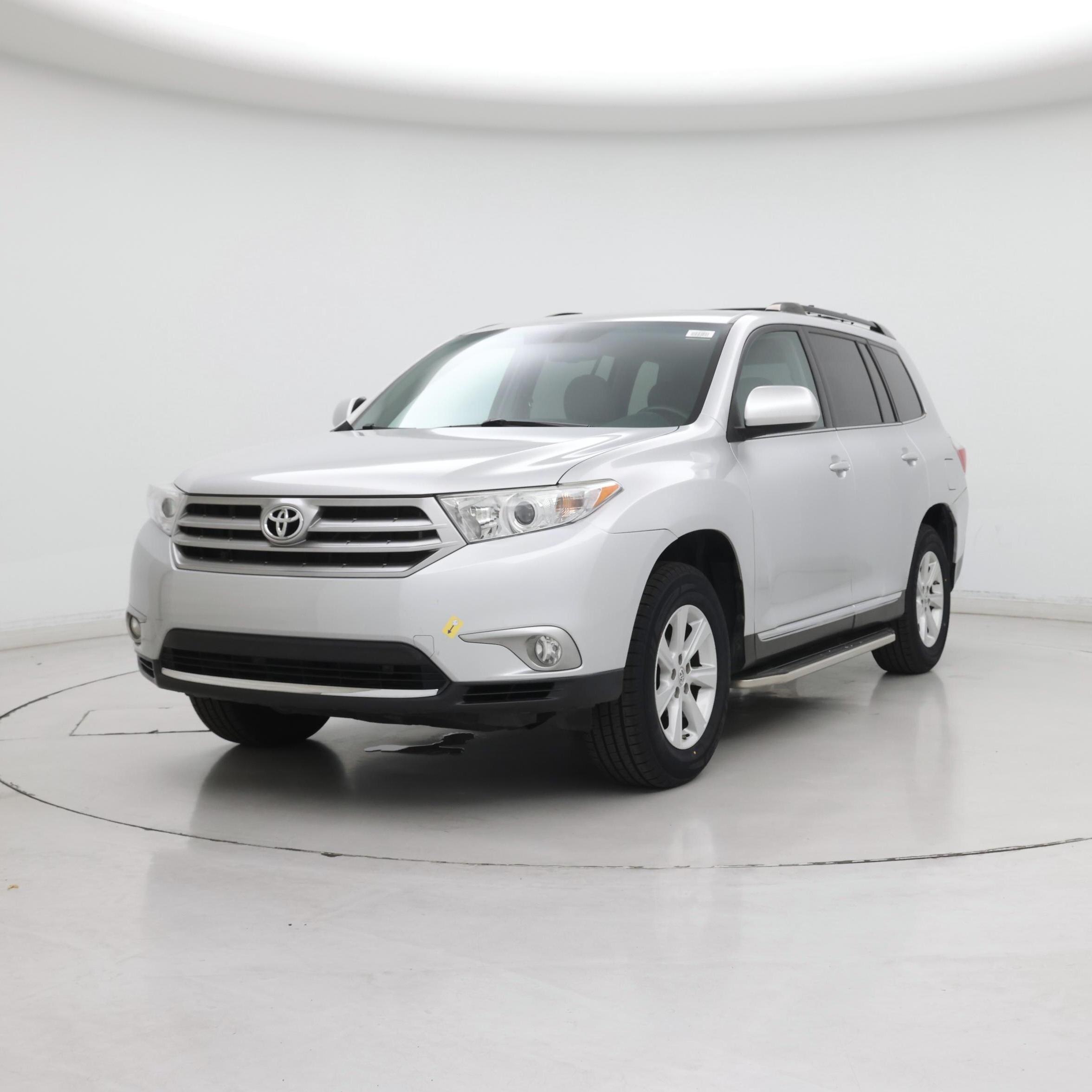 Thumbnail: 2013 Toyota Highlander - 4