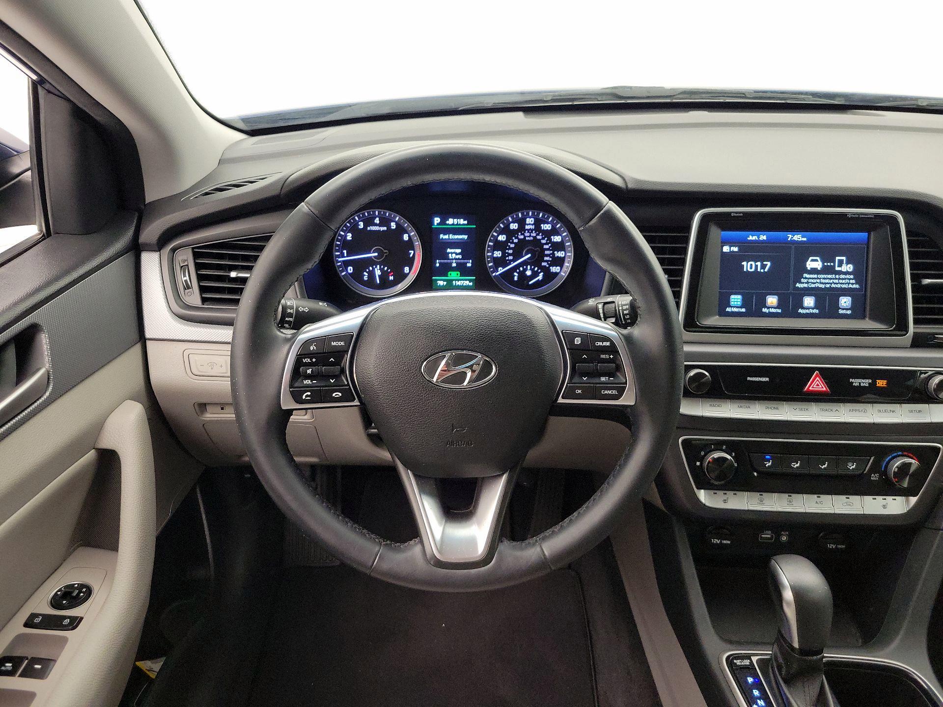 Thumbnail: 2018 Hyundai Sonata - 10