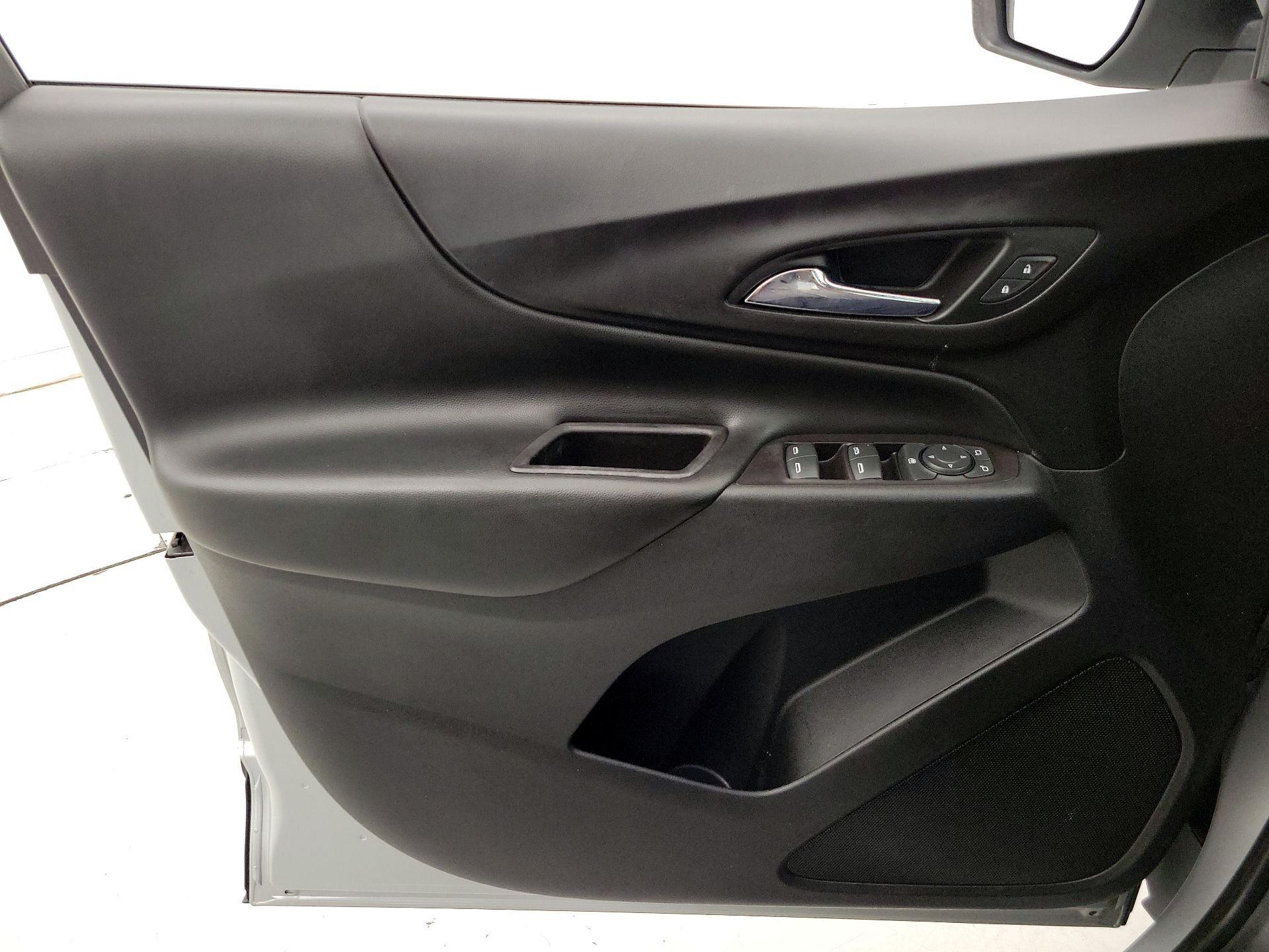 Thumbnail: 2020 Chevrolet Equinox - 12