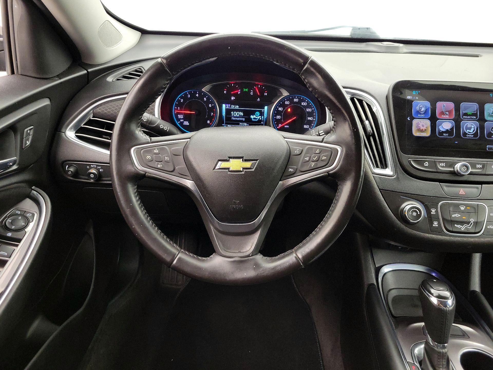 Thumbnail: 2018 Chevrolet Malibu - 10