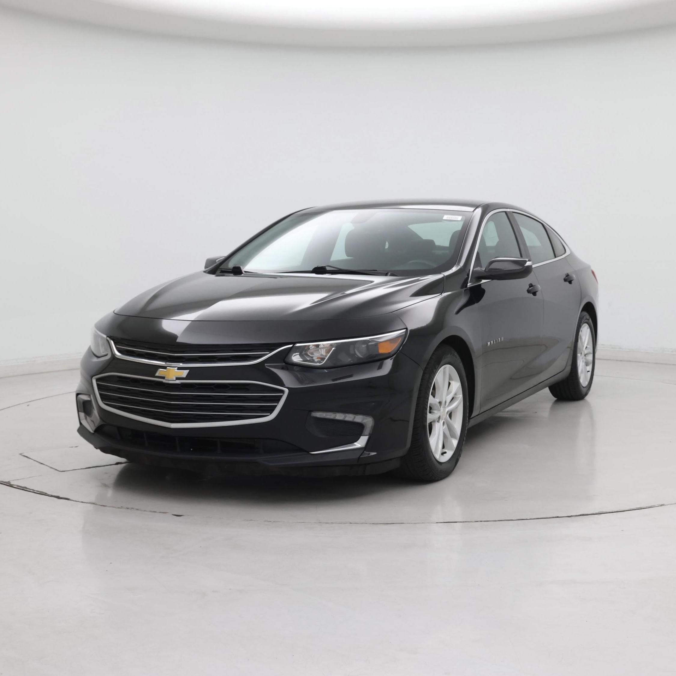 Thumbnail: 2018 Chevrolet Malibu - 4