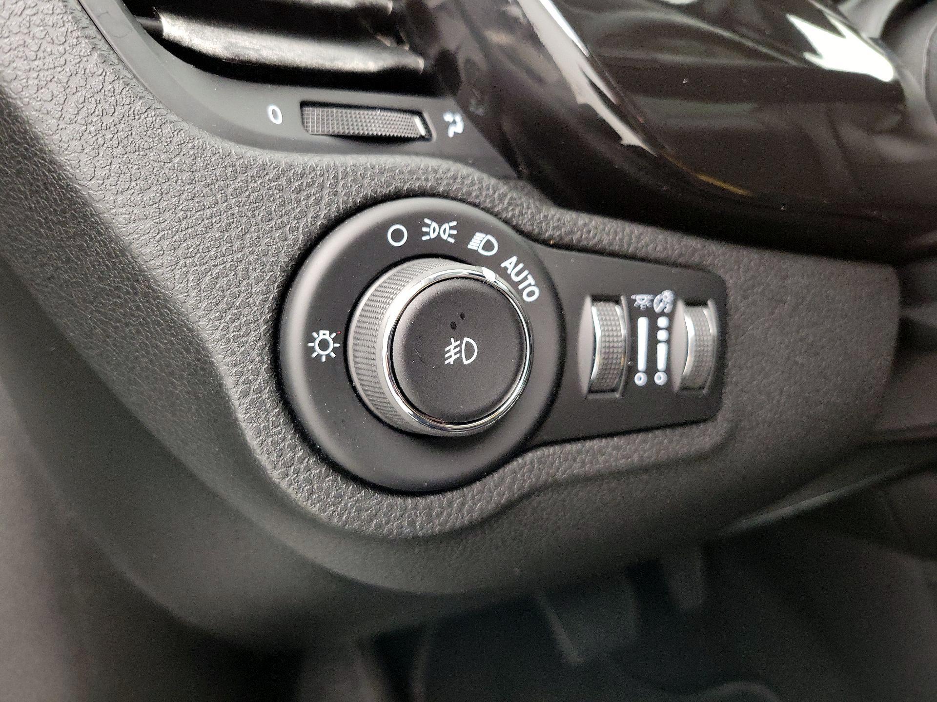 Thumbnail: 2018 Fiat 500X - 13