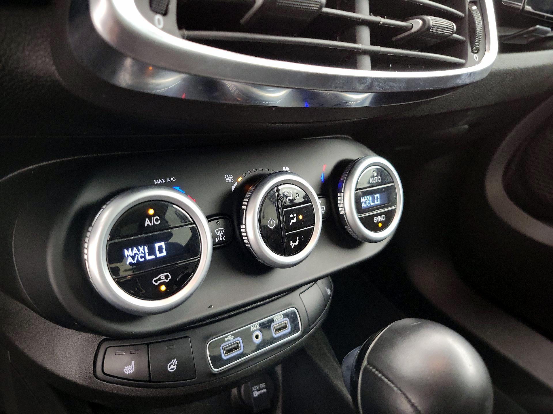 Thumbnail: 2018 Fiat 500X - 17