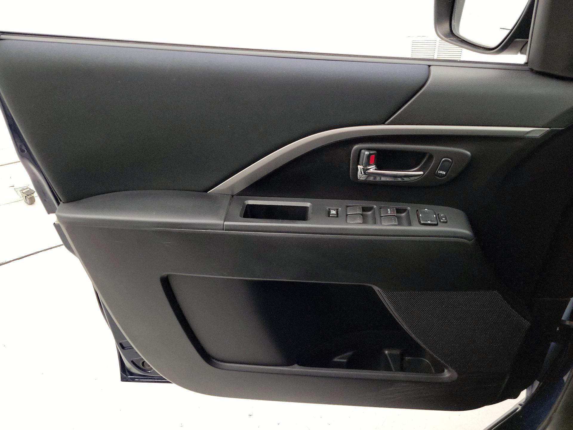 Thumbnail: 2014 Mazda Mazda5 - 12