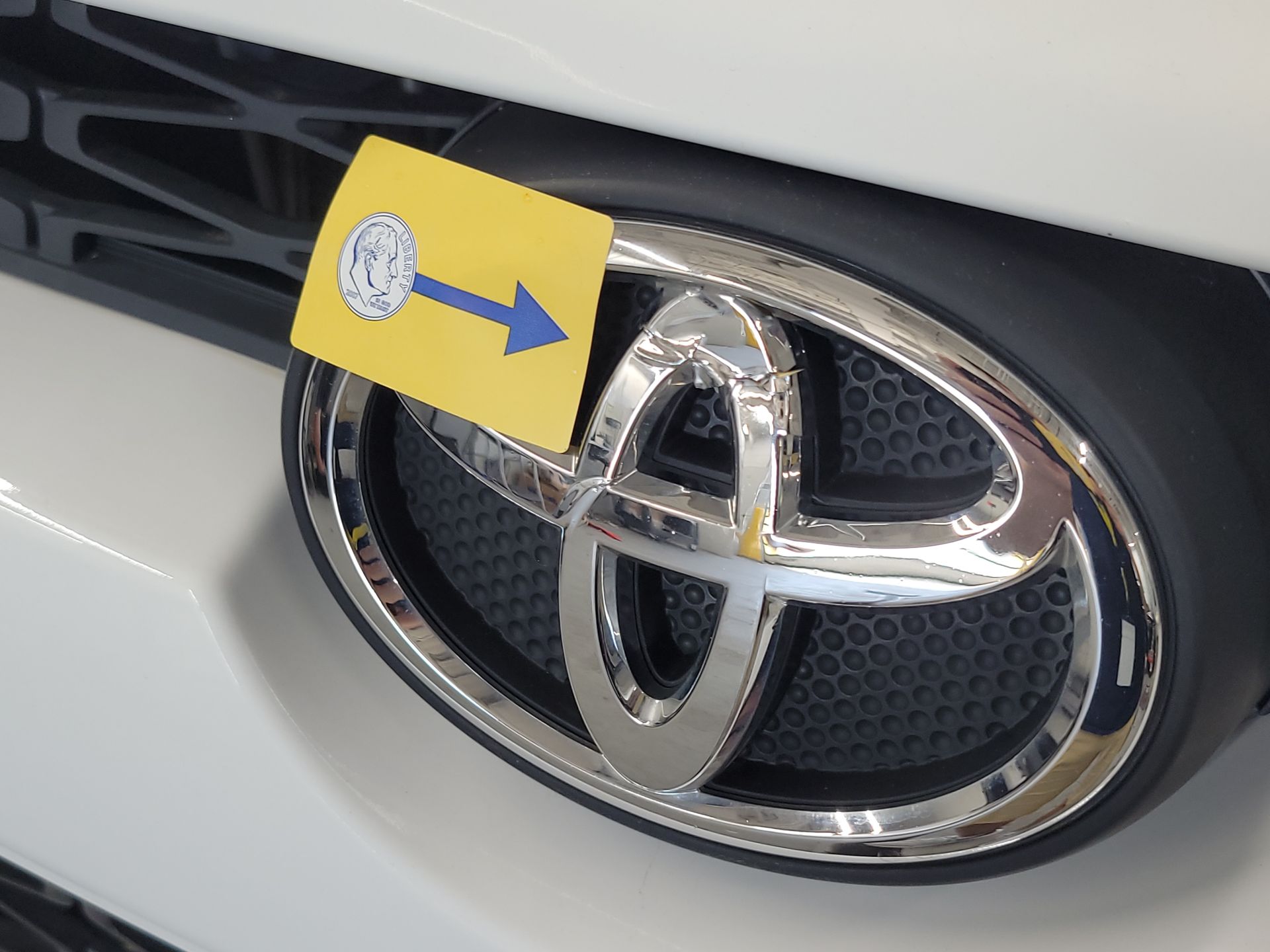 Thumbnail: 2015 Toyota 4Runner - 10