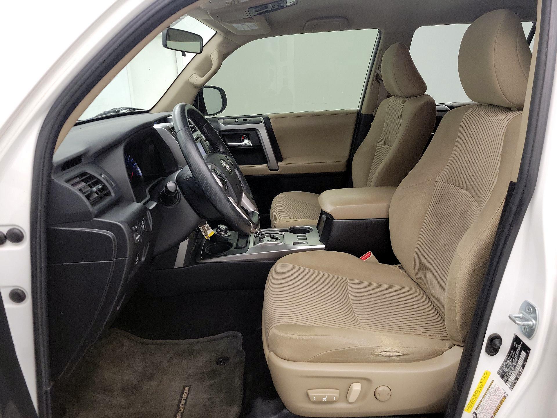 Thumbnail: 2015 Toyota 4Runner - 11