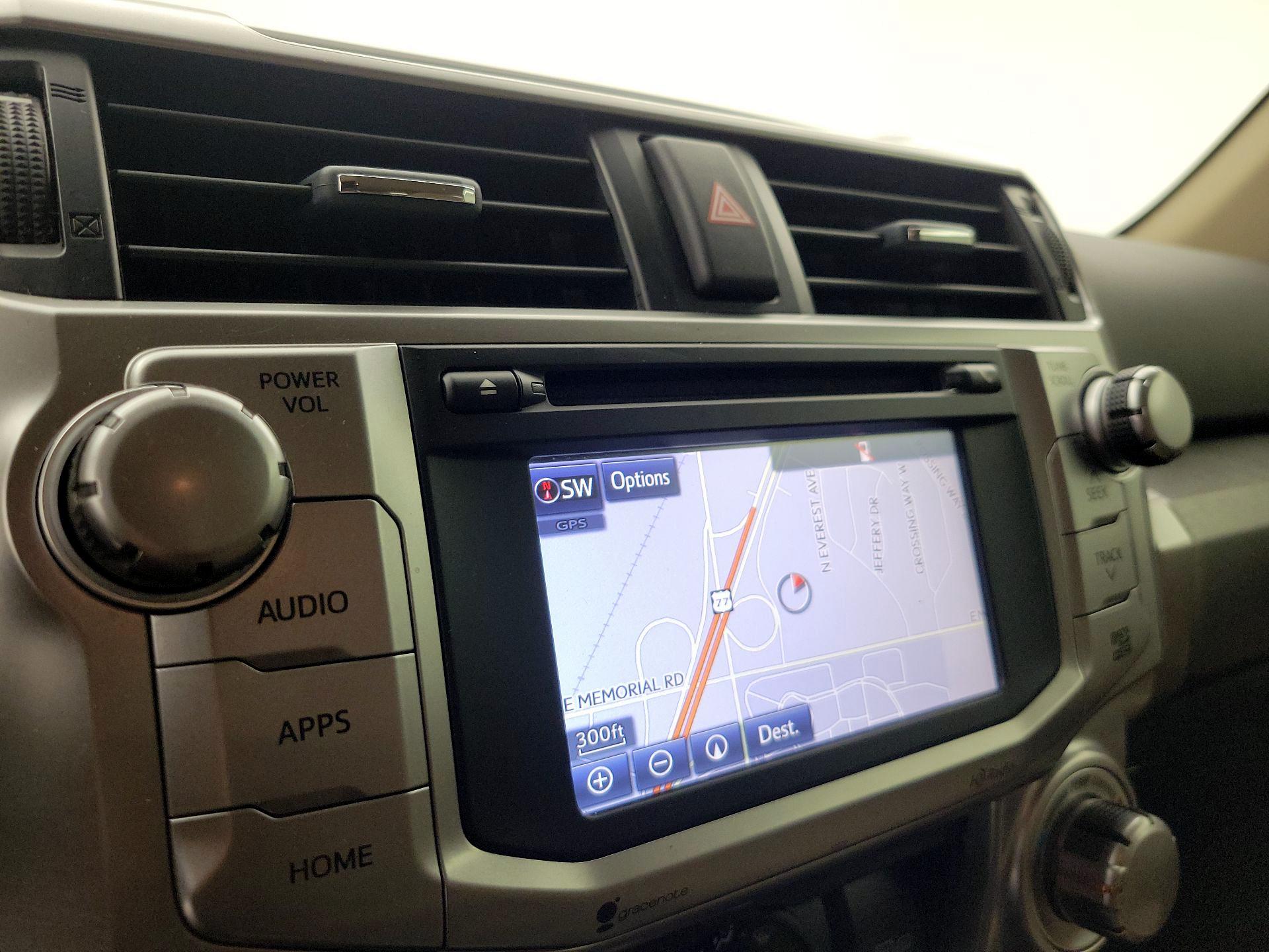 Thumbnail: 2015 Toyota 4Runner - 14