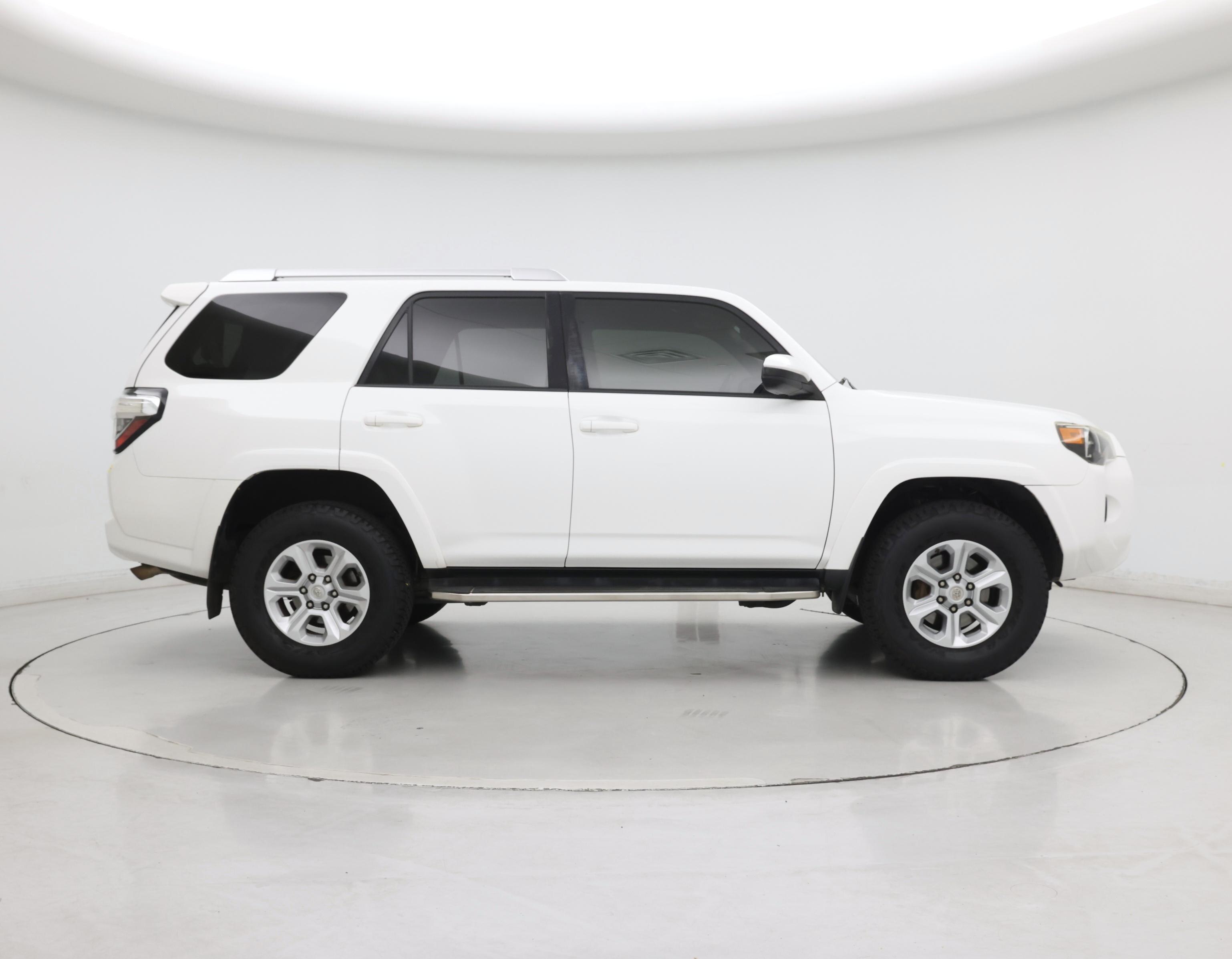 Thumbnail: 2015 Toyota 4Runner - 7