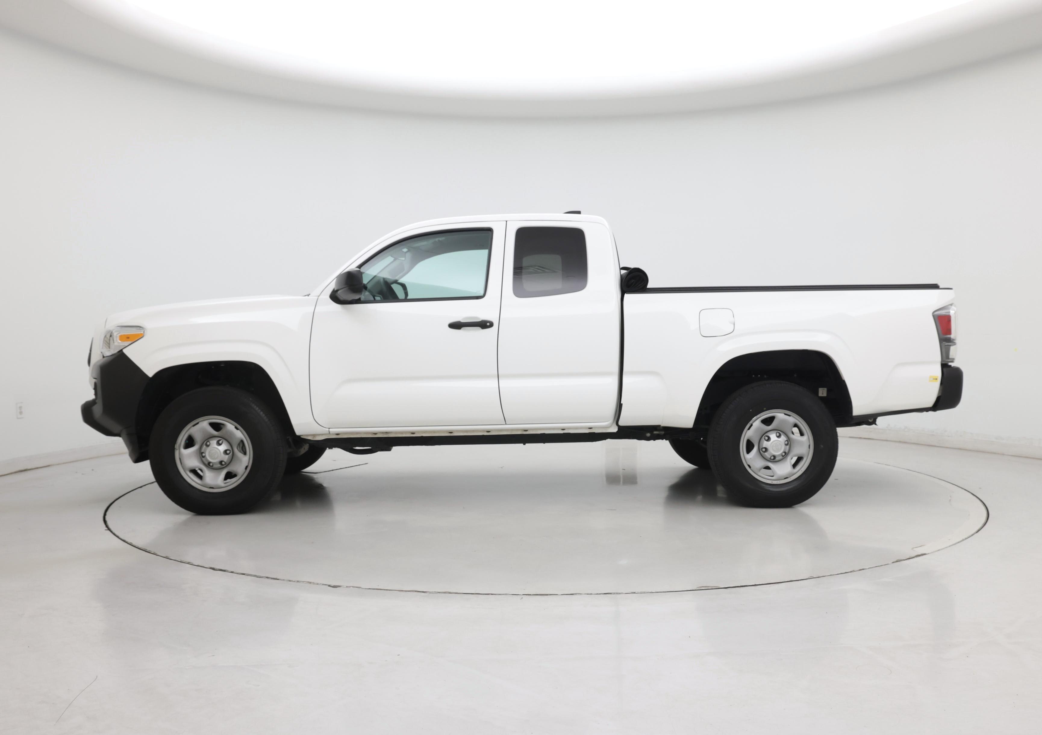 Thumbnail: 2023 Toyota Tacoma - 3