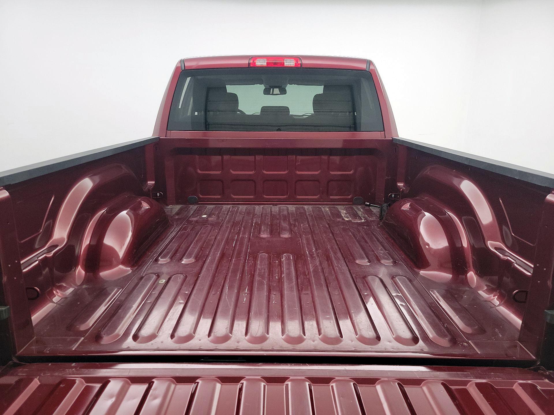 Thumbnail: 2019 RAM 1500 Classic - 20
