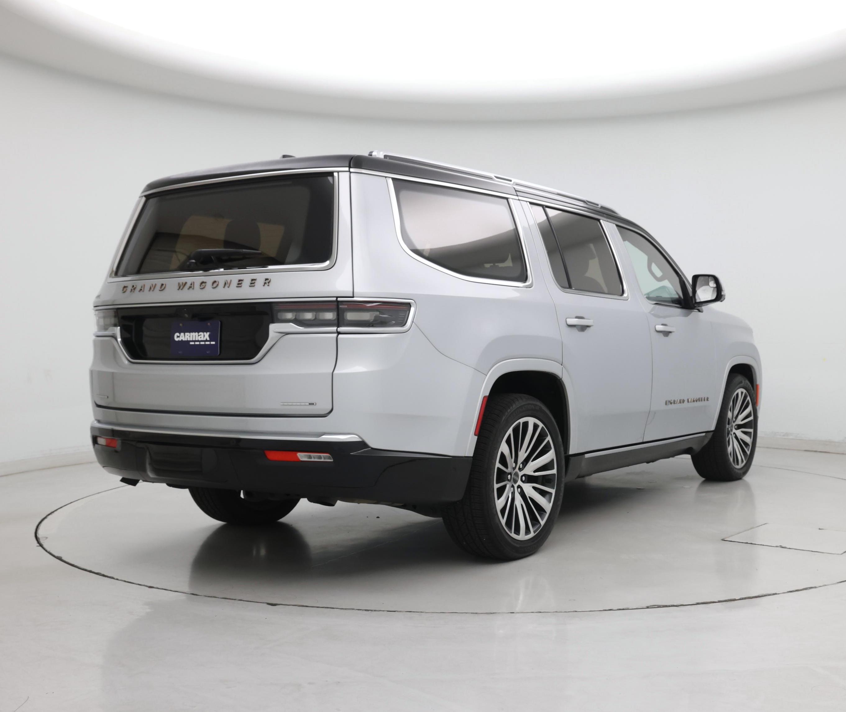 Thumbnail: 2022 Jeep Grand Wagoneer - 8