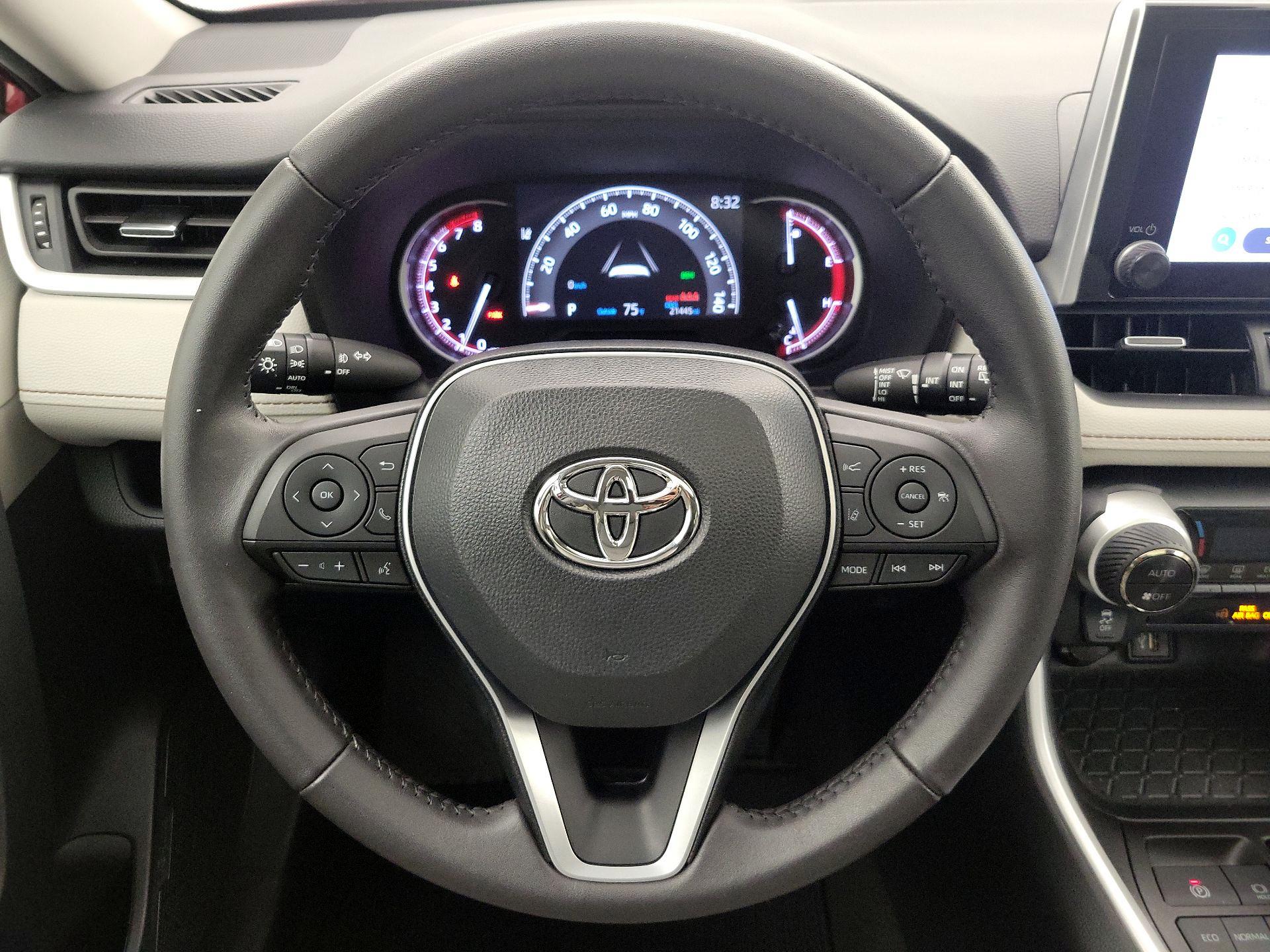 Thumbnail: 2023 Toyota RAV4 - 10
