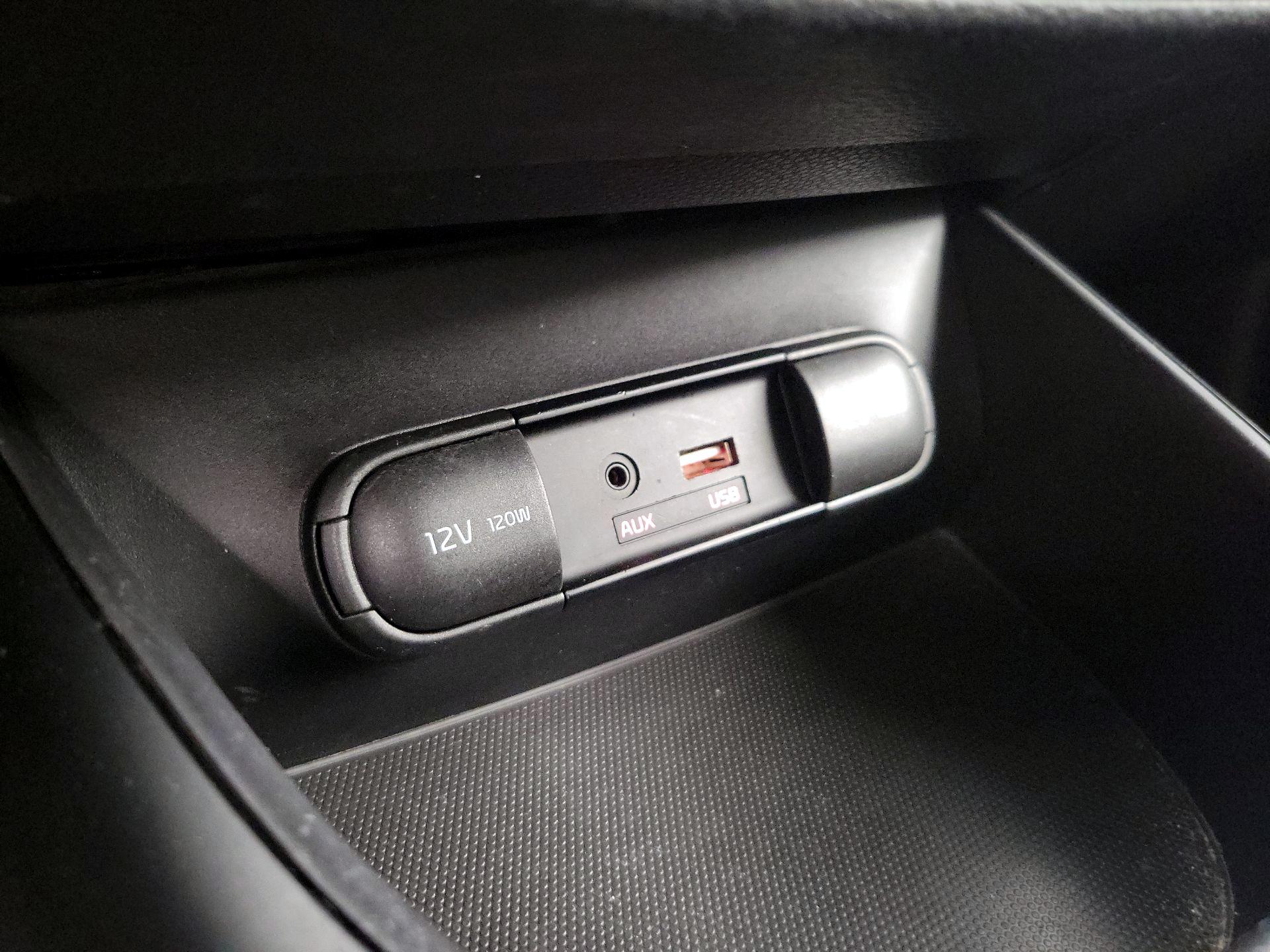 Thumbnail: 2016 Kia Soul - 18
