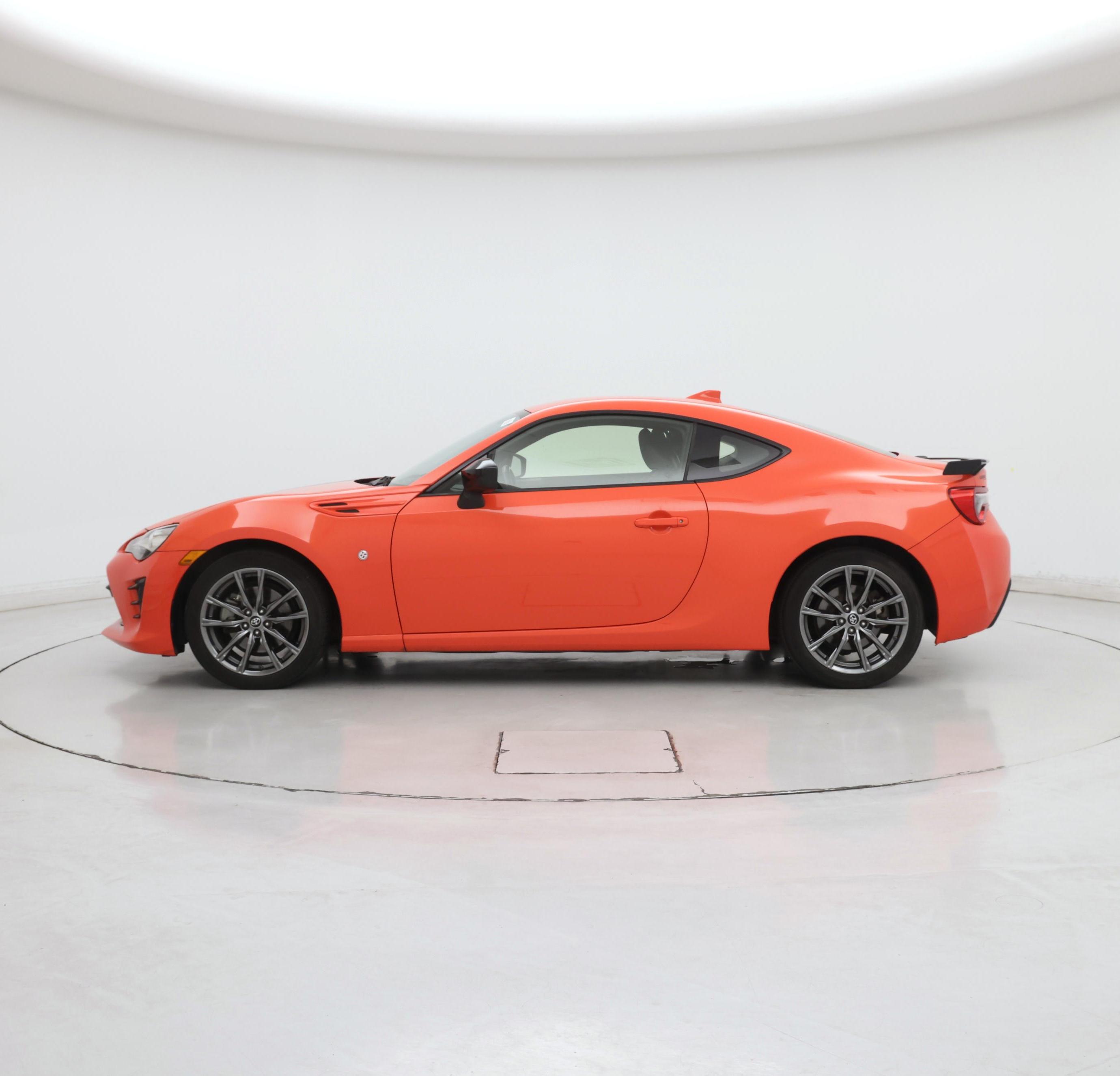 Thumbnail: 2017 Toyota 86 - 3