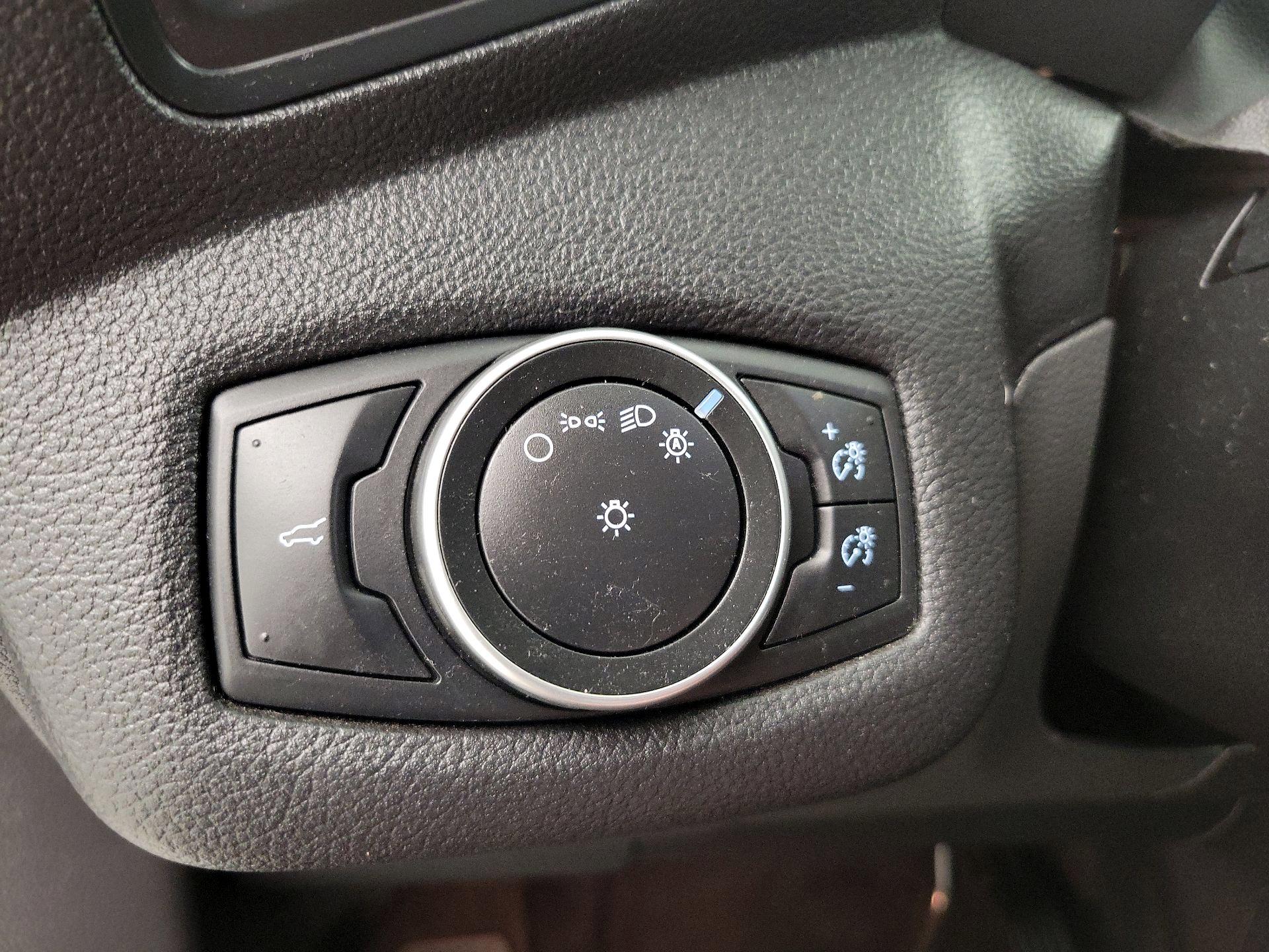 Thumbnail: 2019 Ford Escape - 13