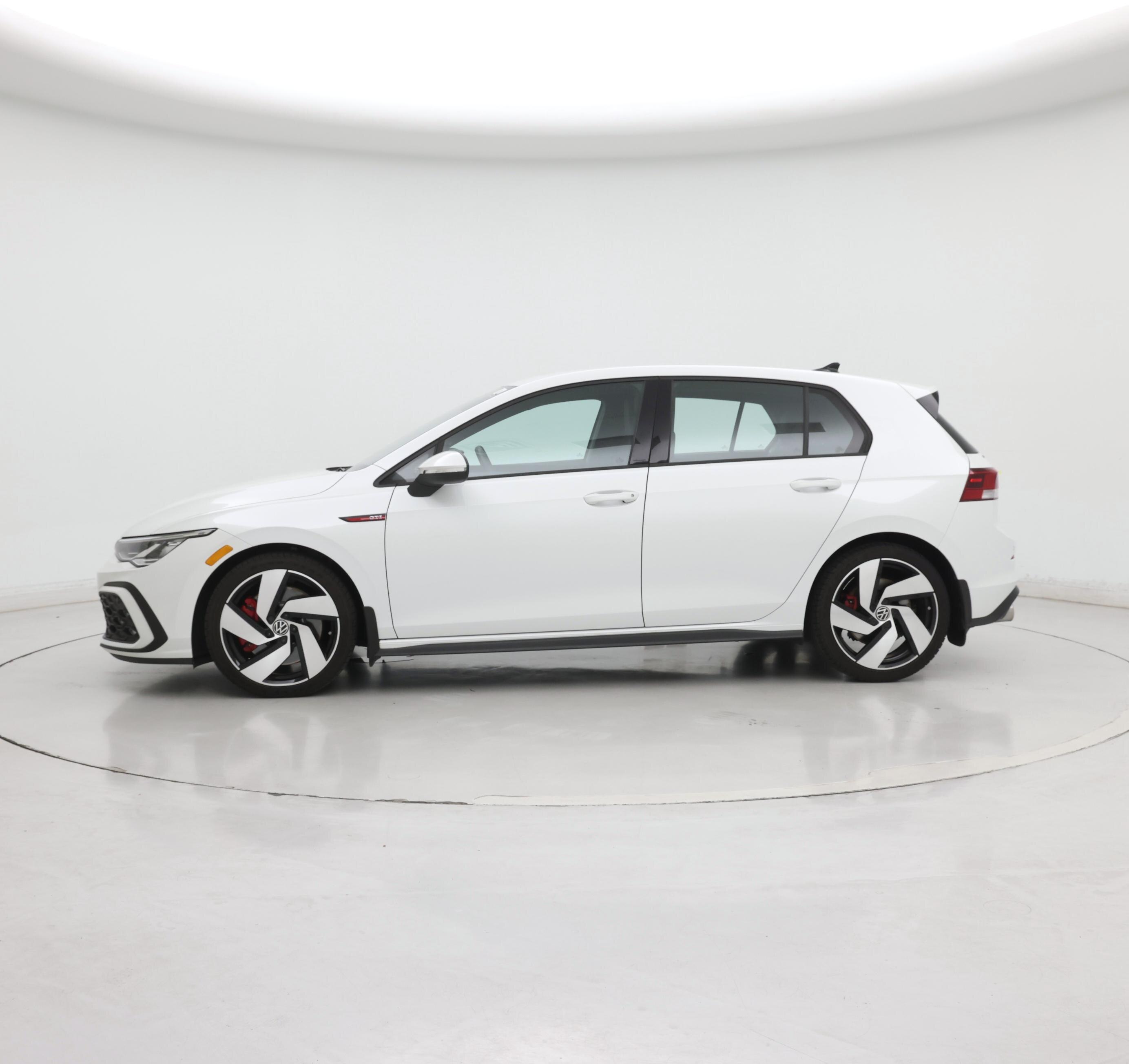 Thumbnail: 2022 Volkswagen Golf - 3