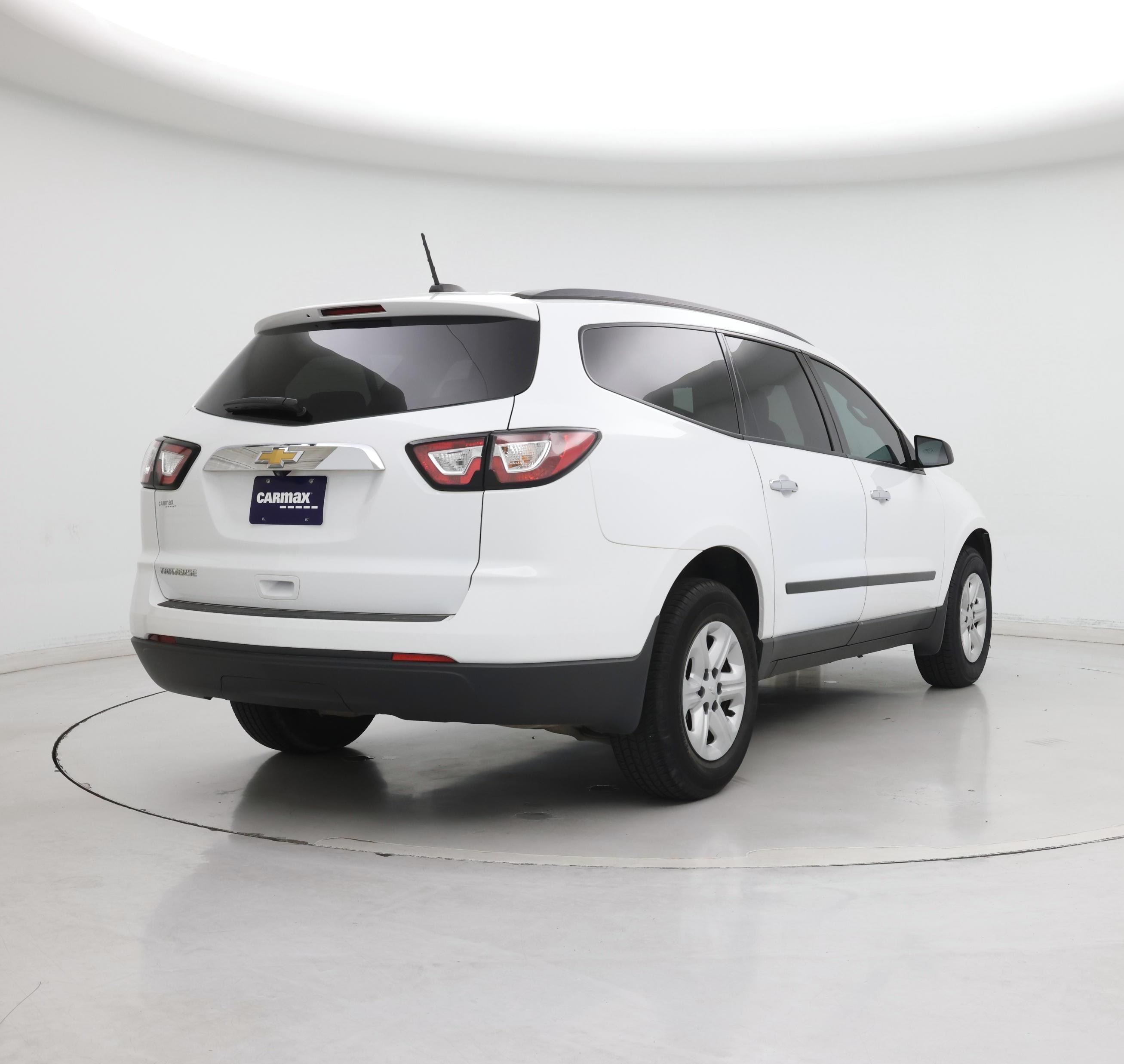 Thumbnail: 2017 Chevrolet Traverse - 8