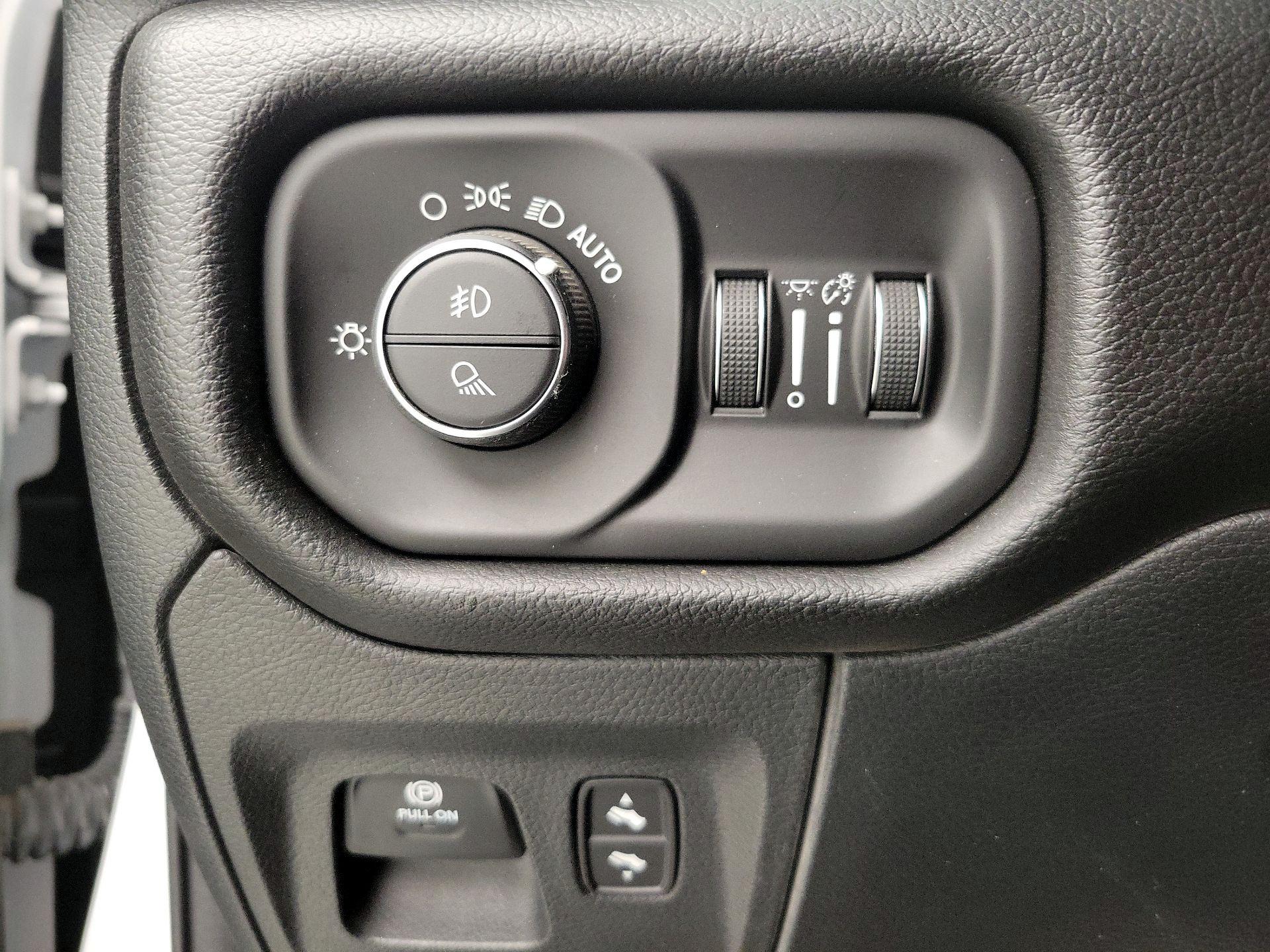 Thumbnail: 2023 RAM 1500 - 13