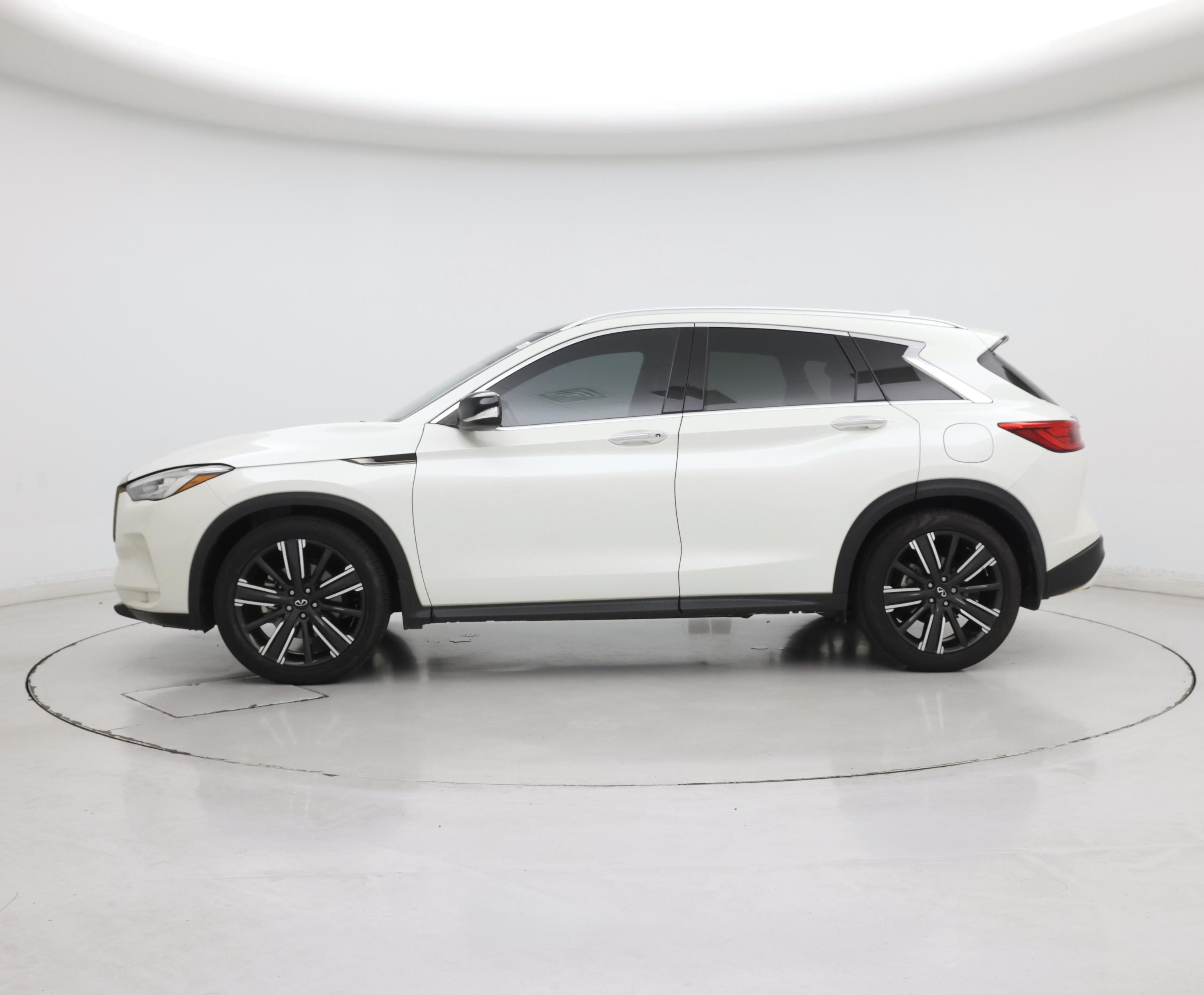 Thumbnail: 2021 INFINITI QX50 - 3
